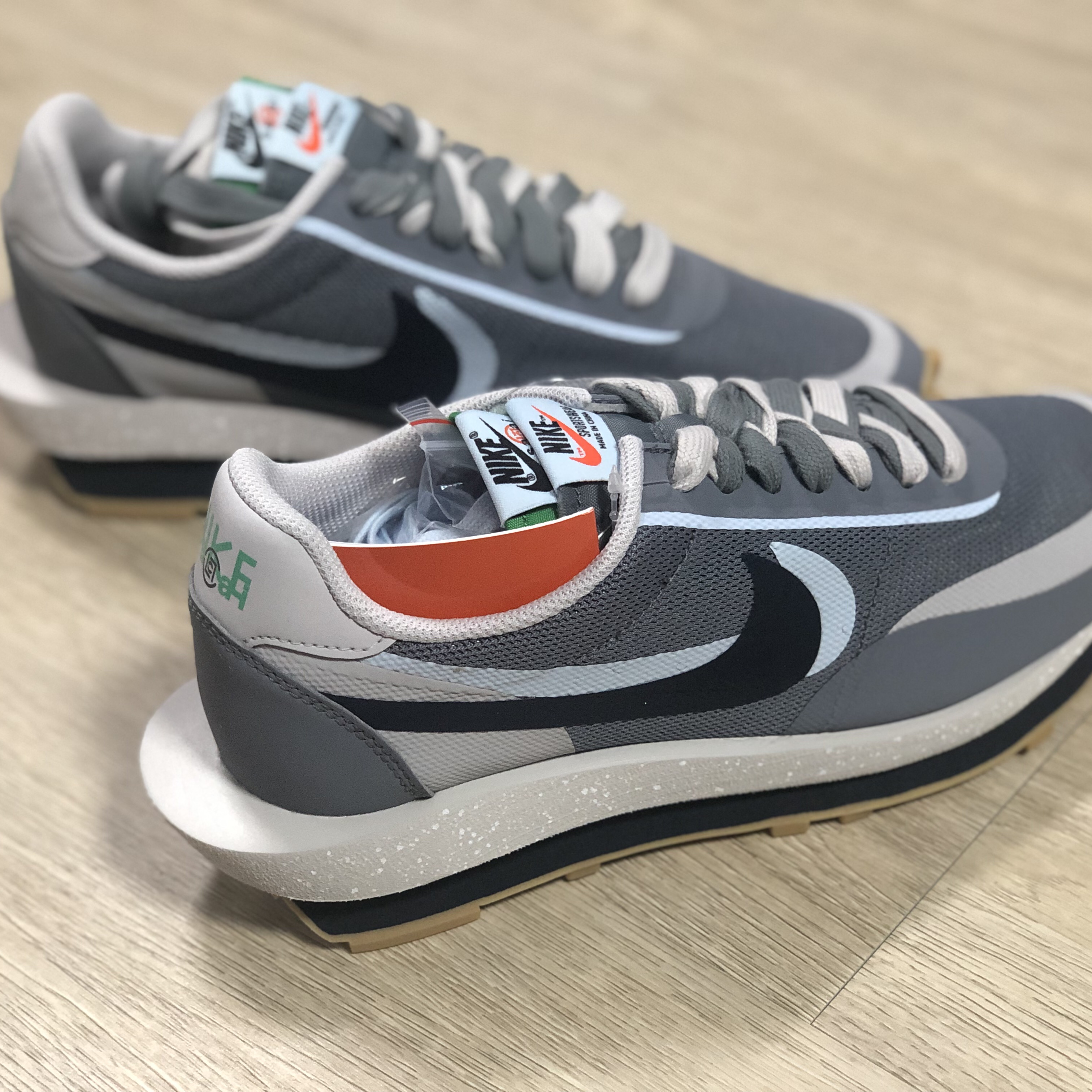 Nike x Sacai x Clot LDWaffle Cool Grey 착용 스타일 - 1