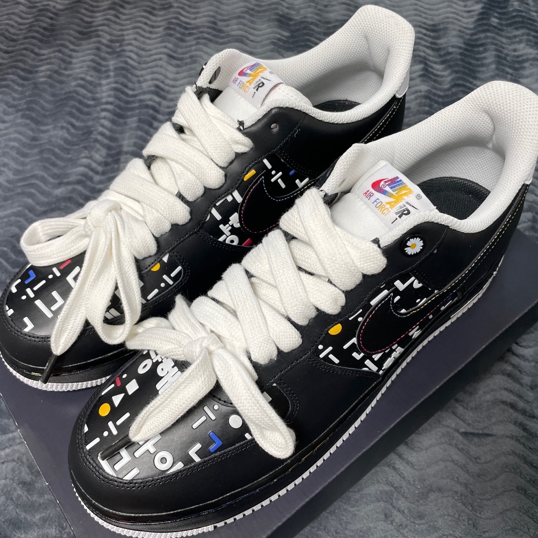 Nike Air Force 1 '07 LV8 Hangul Day 착용 스타일 - 2