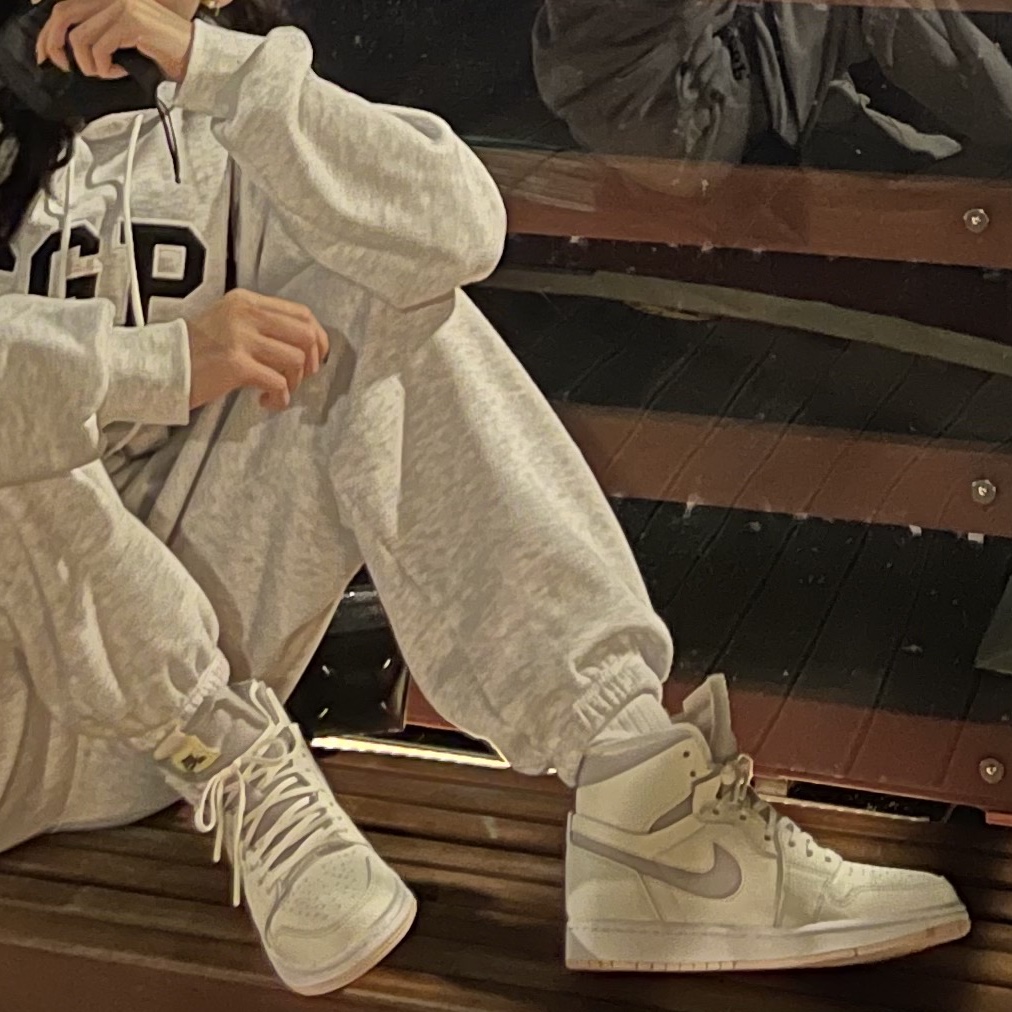 (W) Jordan 1 Zoom Air CMFT Sail 착용 스타일 - 1