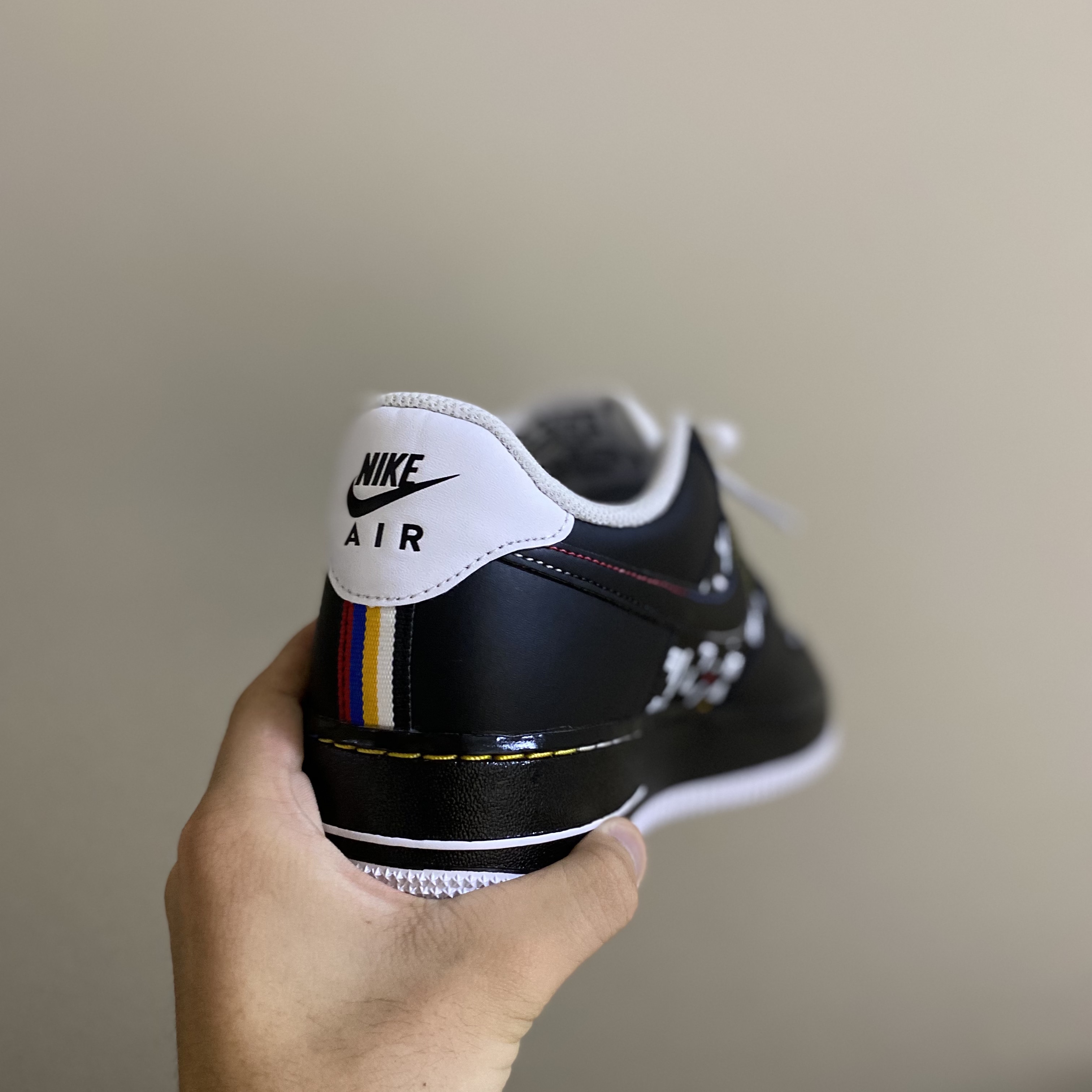 Nike Air Force 1 '07 LV8 Hangul Day 착용 스타일 - 2