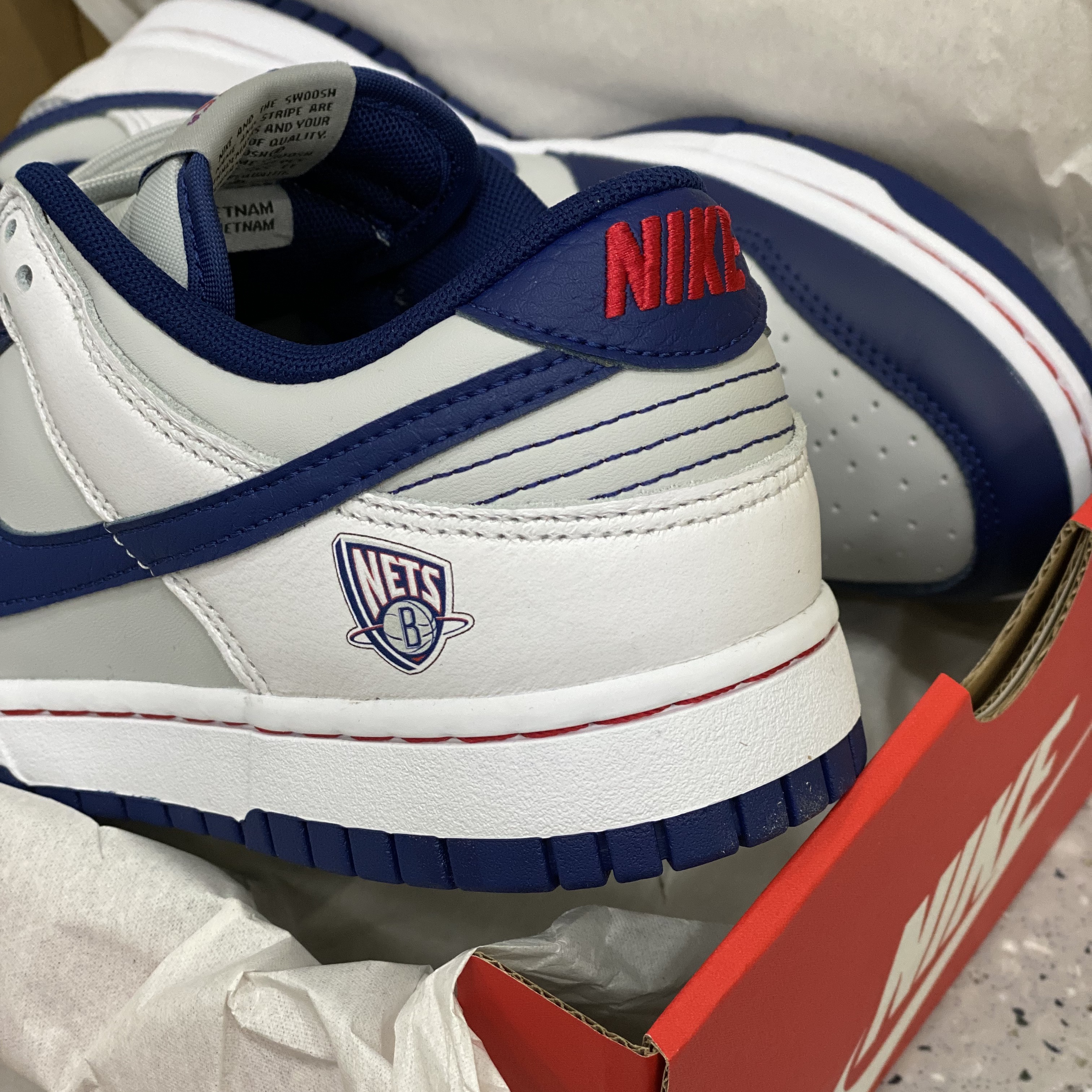 Nike x NBA Dunk Low Retro EMB Nets 착용 스타일
