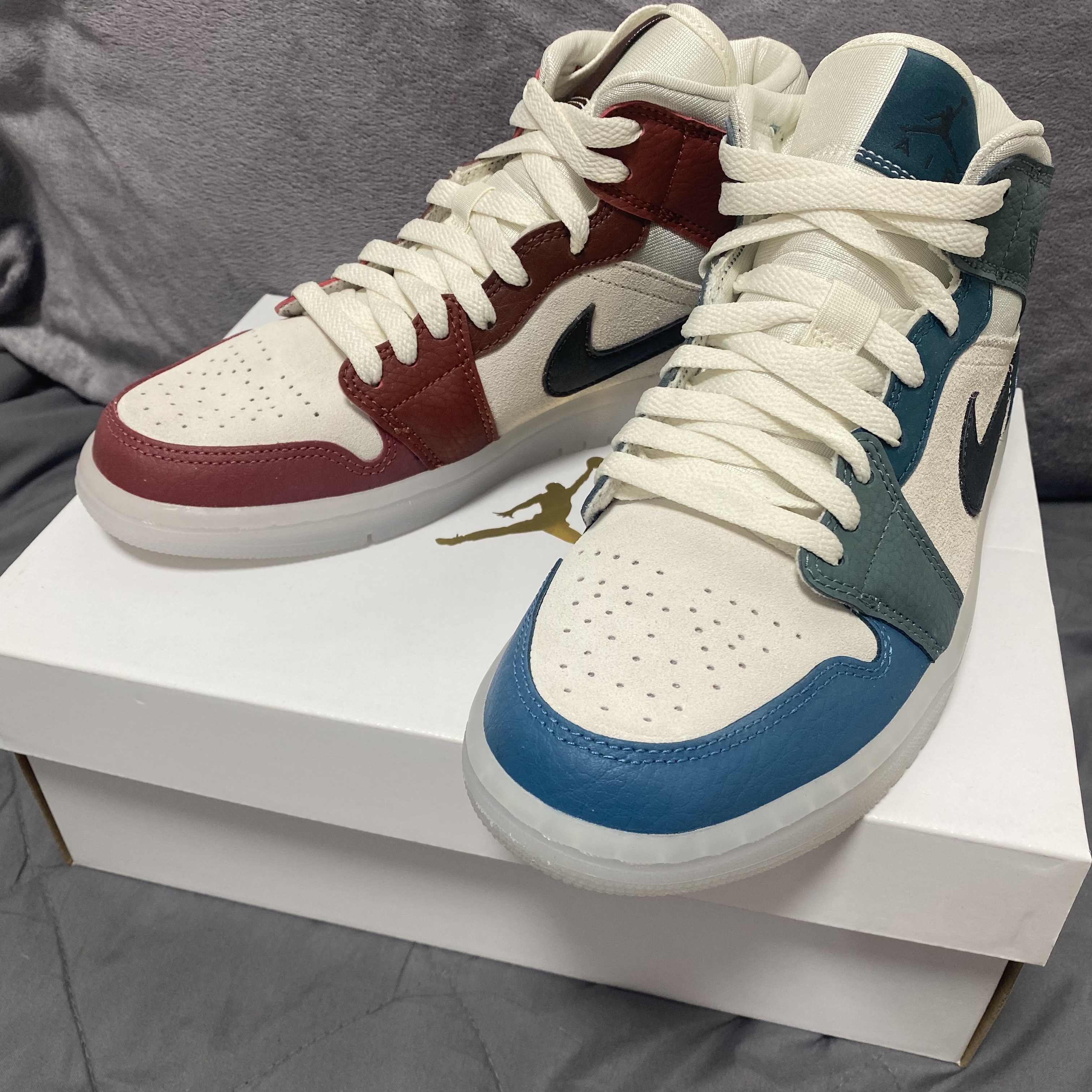(W) Jordan 1 Mid Anti Gravity Machines 착용 스타일 - 1