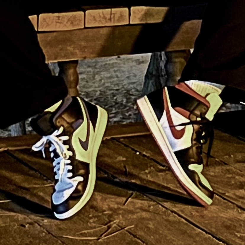Jordan 1 Mid Gym Red Black White, Jordan 1 Mid Racer Blue 착용 스타일 - 2