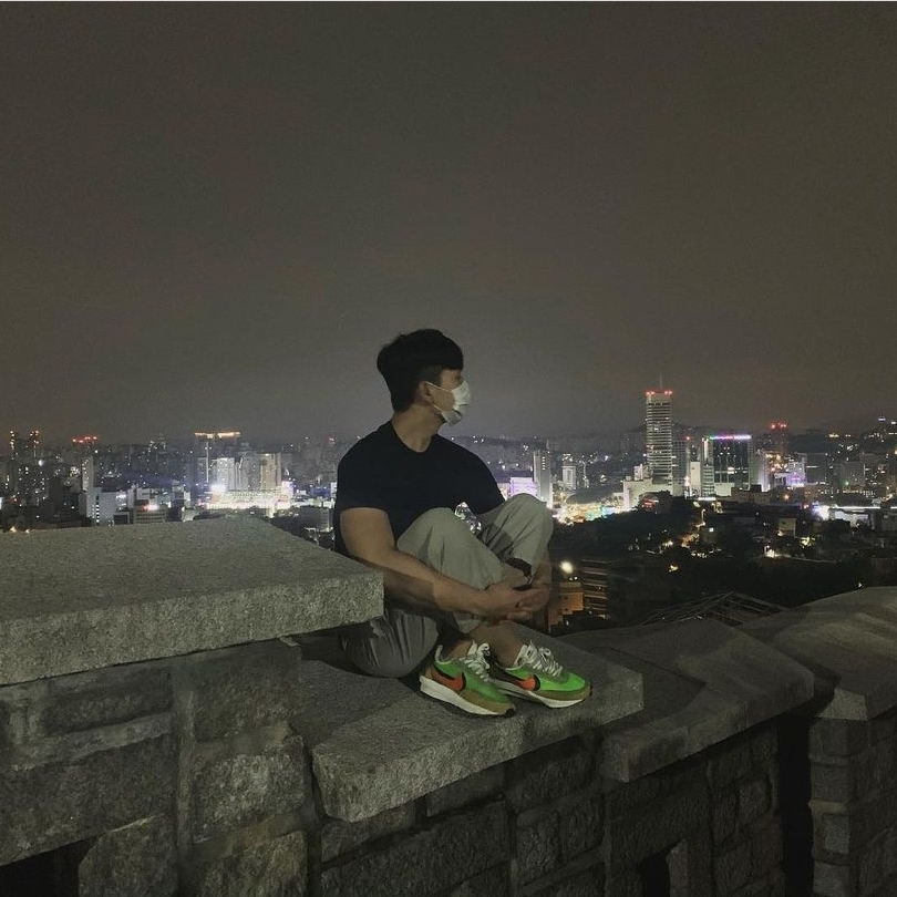 Nike x Sacai LDWaffle Green Multi 착용 스타일