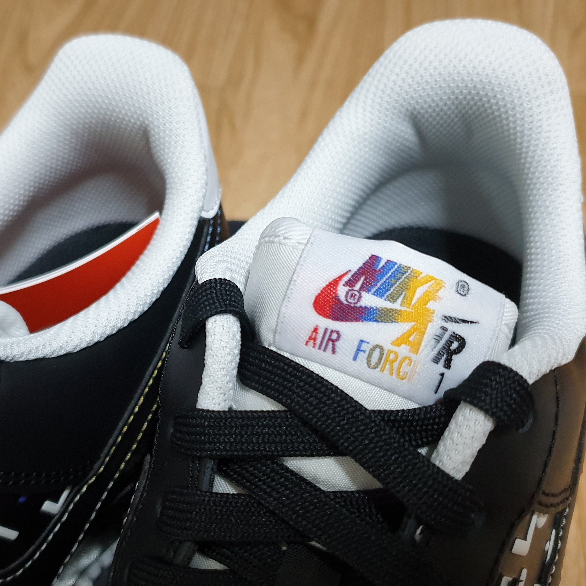 Nike Air Force 1 '07 LV8 Hangul Day 착용 스타일 - 2