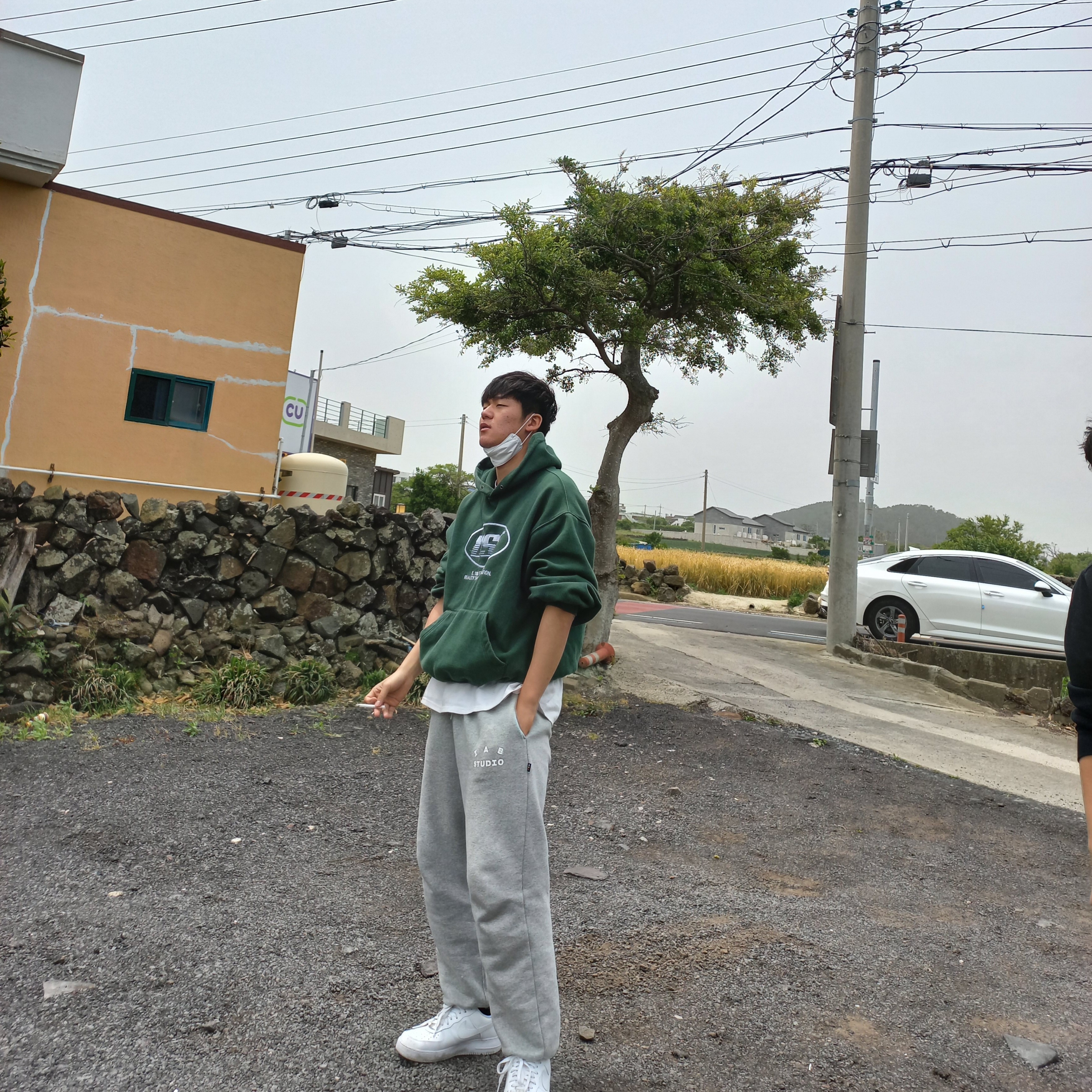 Nike Air Force 1 '07 Low White, IAB Studio Sweatpants Gray - 21SS 착용 스타일 - 2