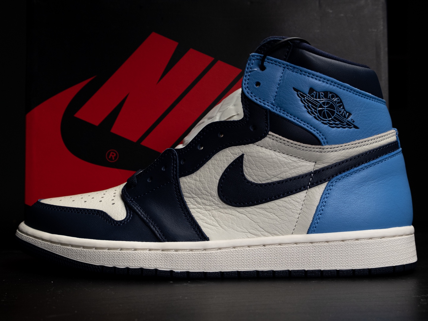 Jordan 1 Retro High Obsidian UNC 착용 스타일