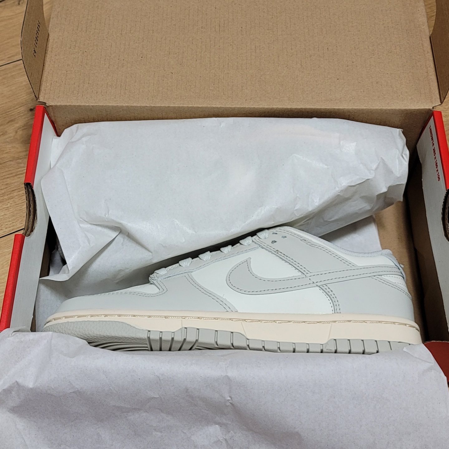 (W) Nike Dunk Low Light Bone 착용 스타일 - 2