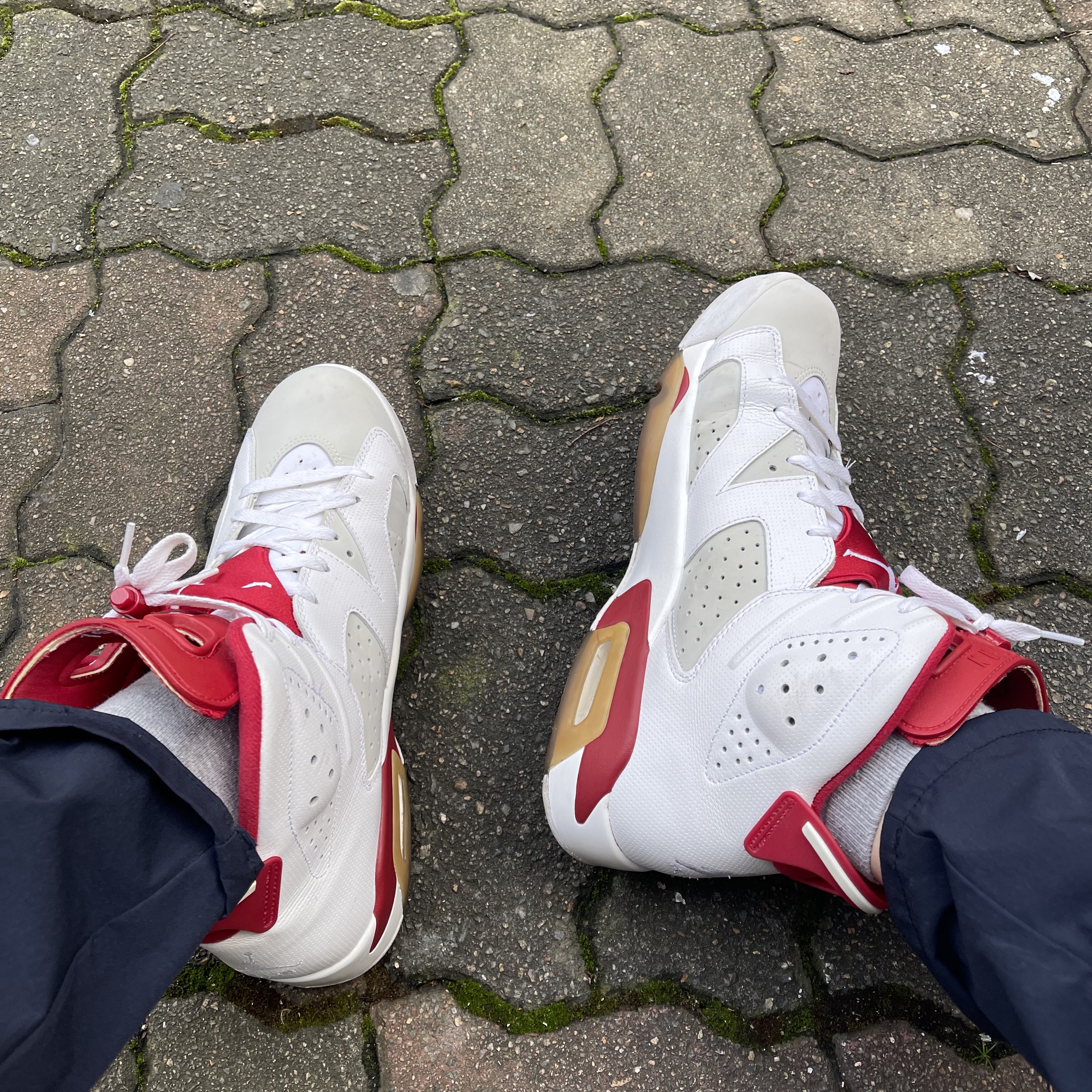 Jordan 6 Retro Alternate 착용 스타일