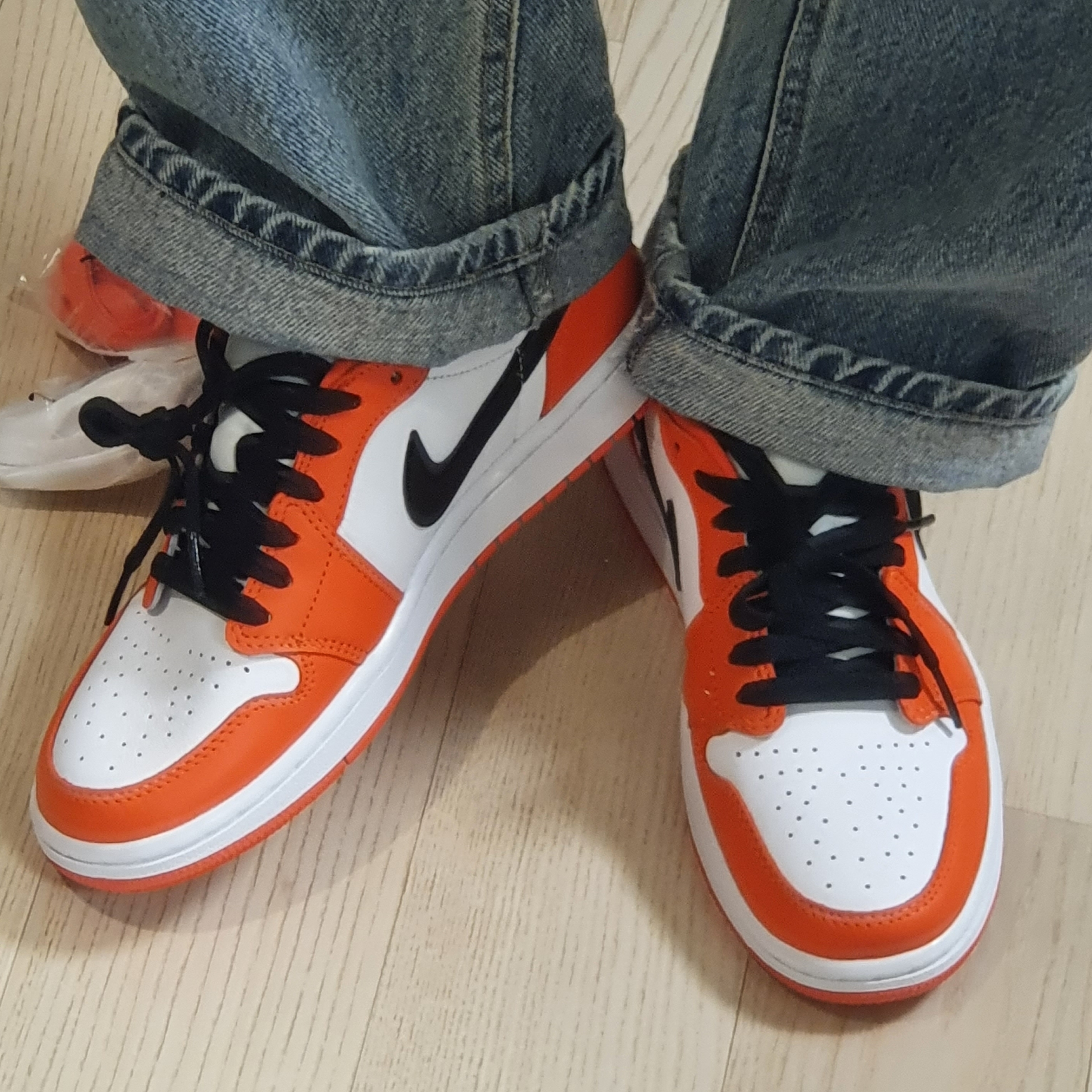 Jordan 1 Low OG Starfish, (W) Jordan 1 Low OG Starfish 착용 스타일 - 1