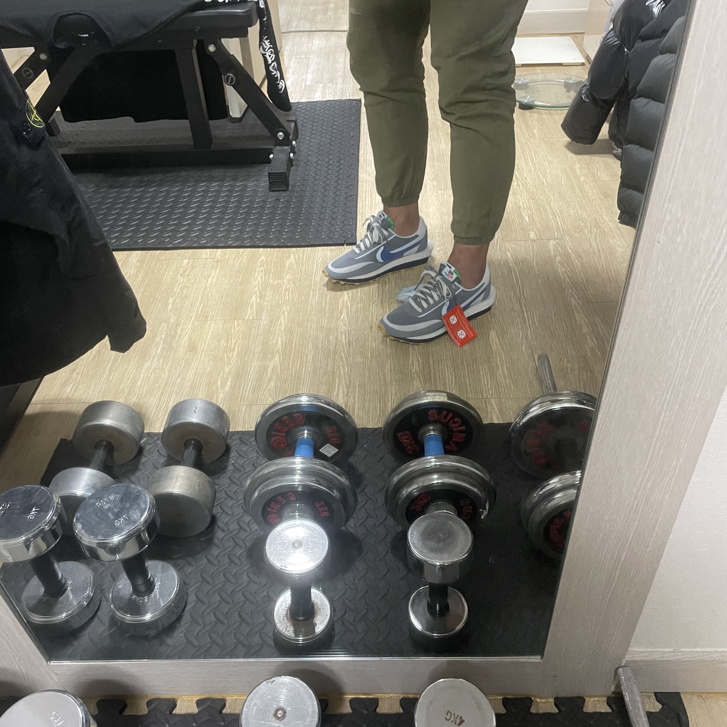 Nike x Sacai x Clot LDWaffle Cool Grey 착용 스타일 - 4