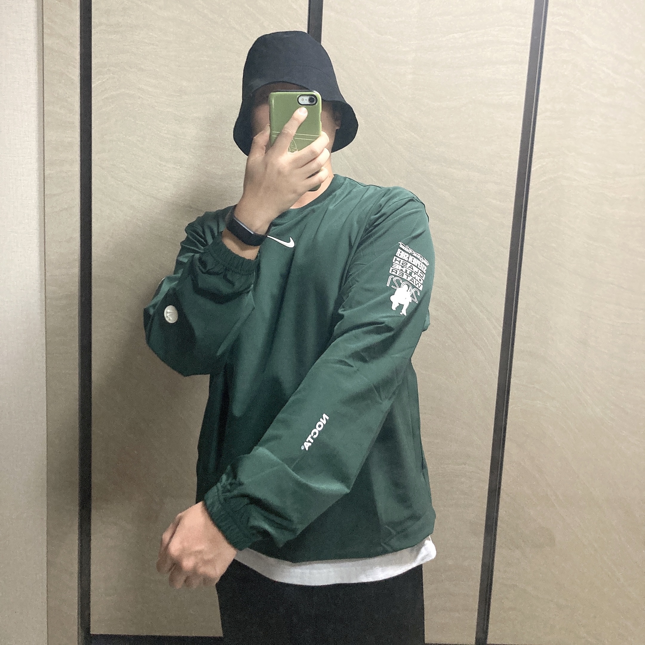 Nike x Drake Nocta Golf Crewneck Top Green - US/EU 착용 스타일 - 2