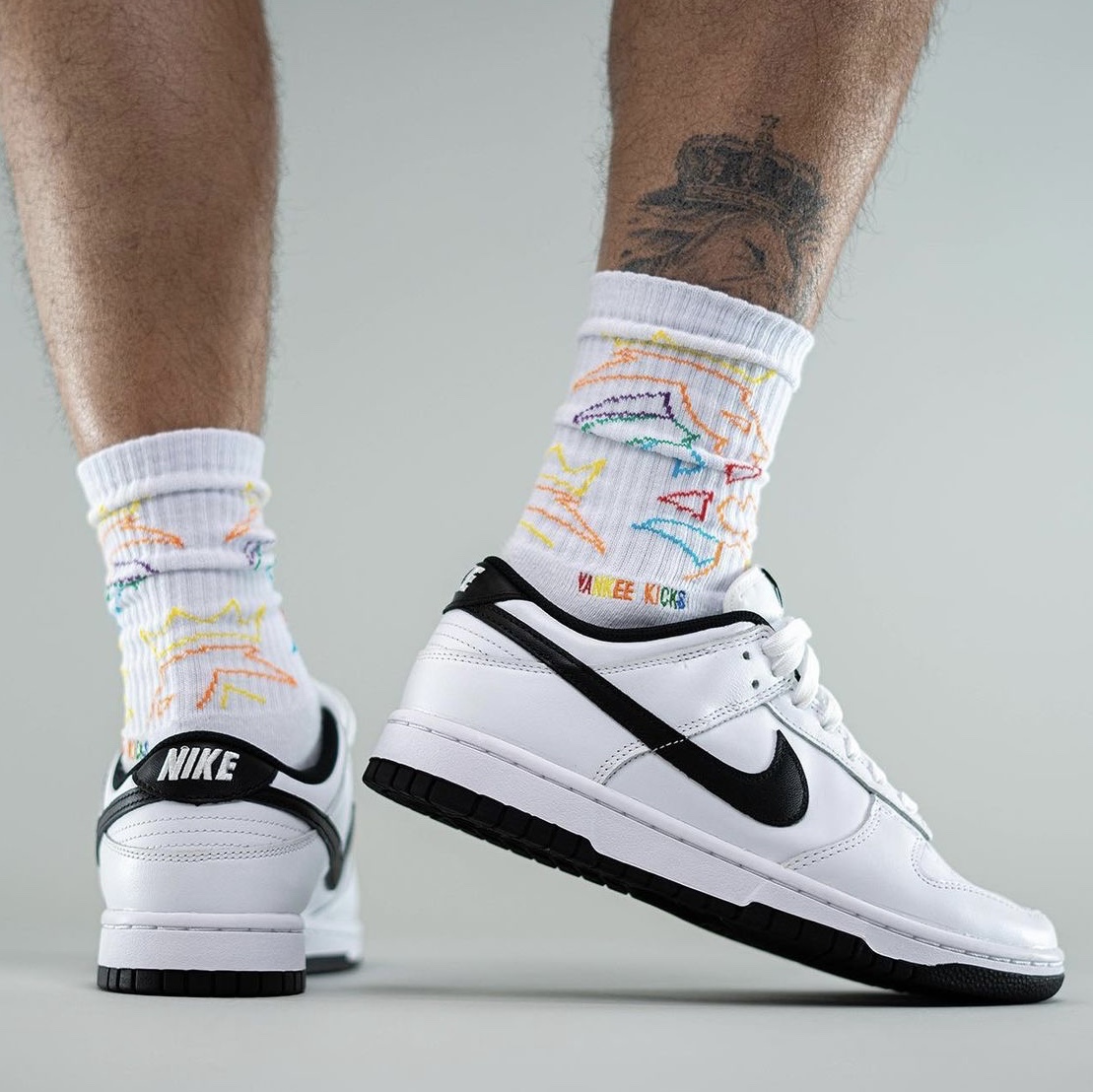 (W) Nike Dunk Low White Black 착용 스타일 - 4