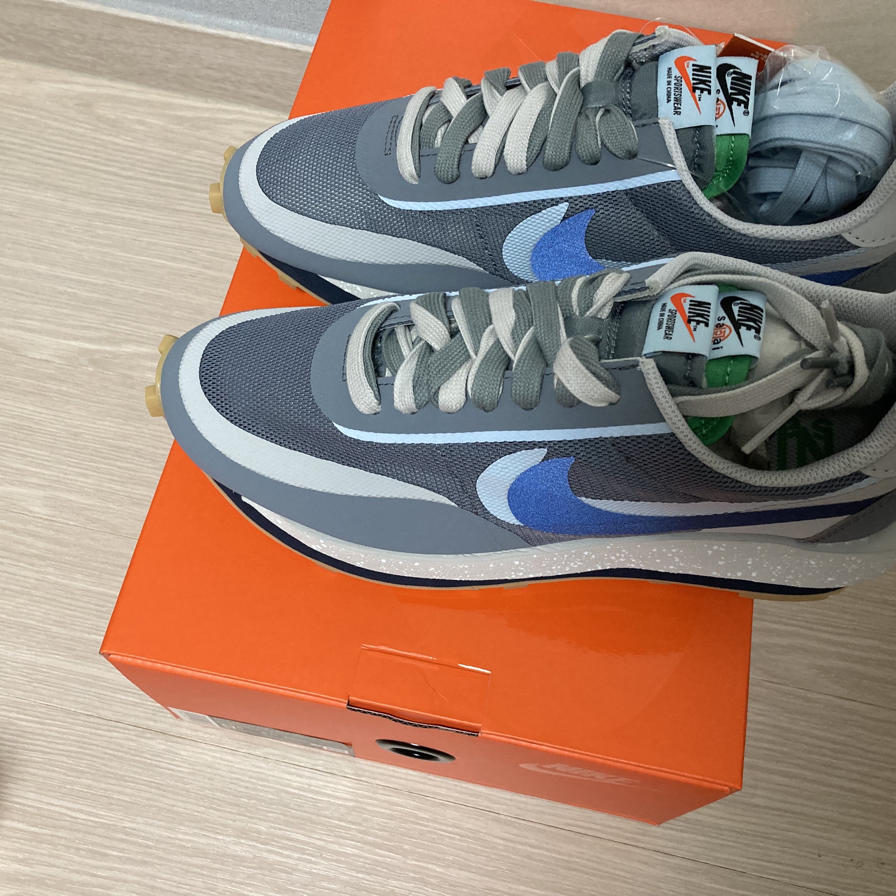 Nike x Sacai x Clot LDWaffle Cool Grey 착용 스타일 - 3
