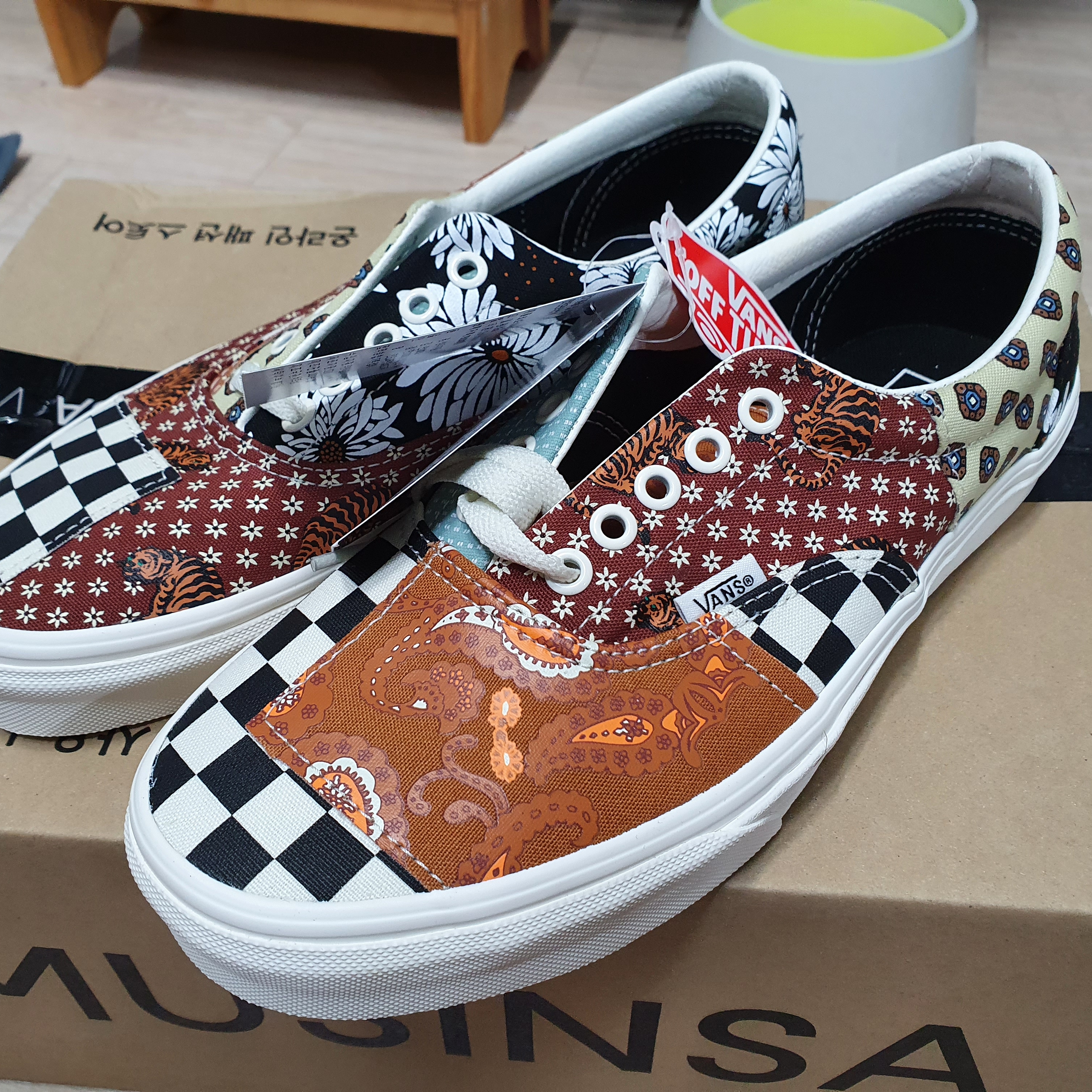 Vans Era Tiger Patchwork 착용 스타일