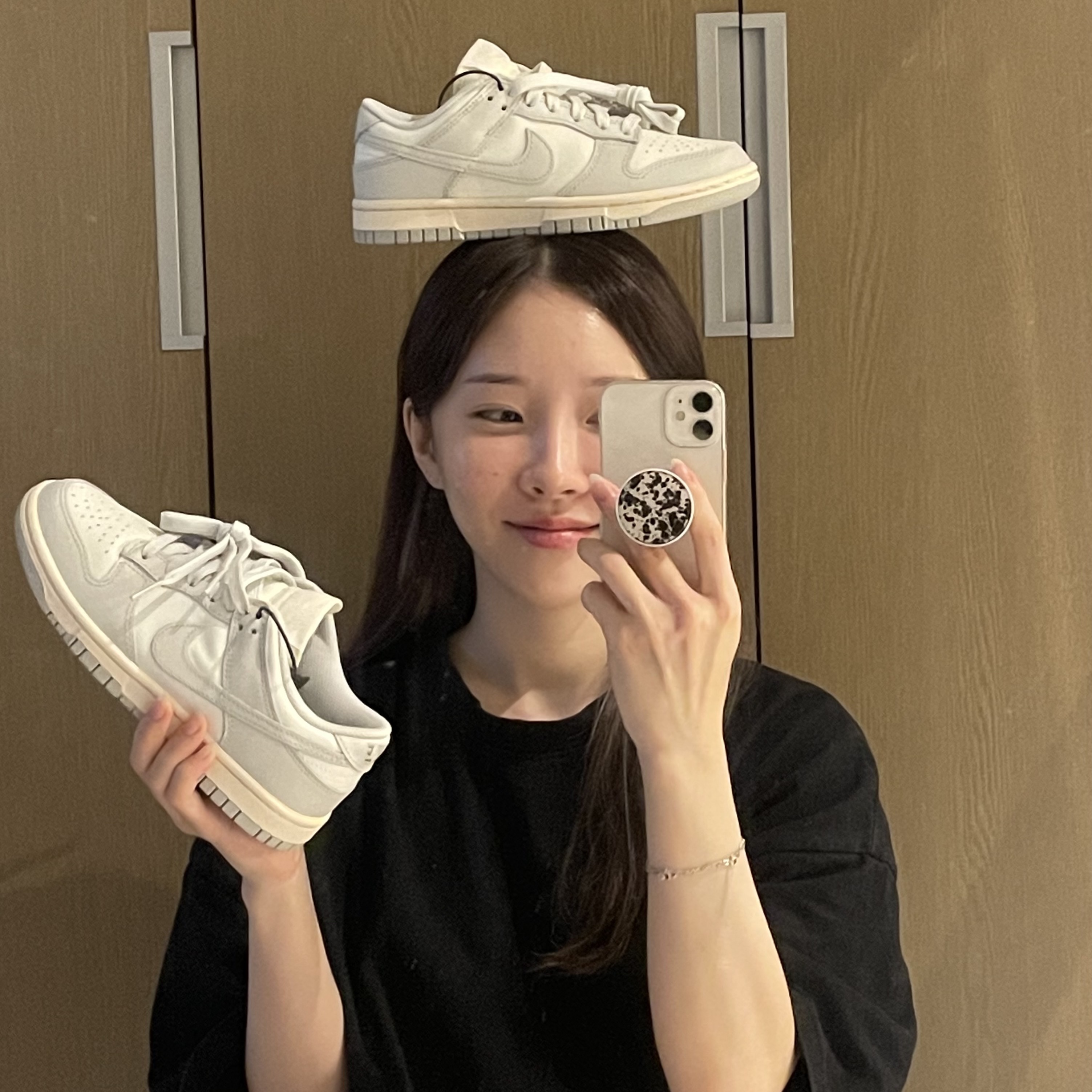 (W) Nike Dunk Low Light Bone 착용 스타일 - 1