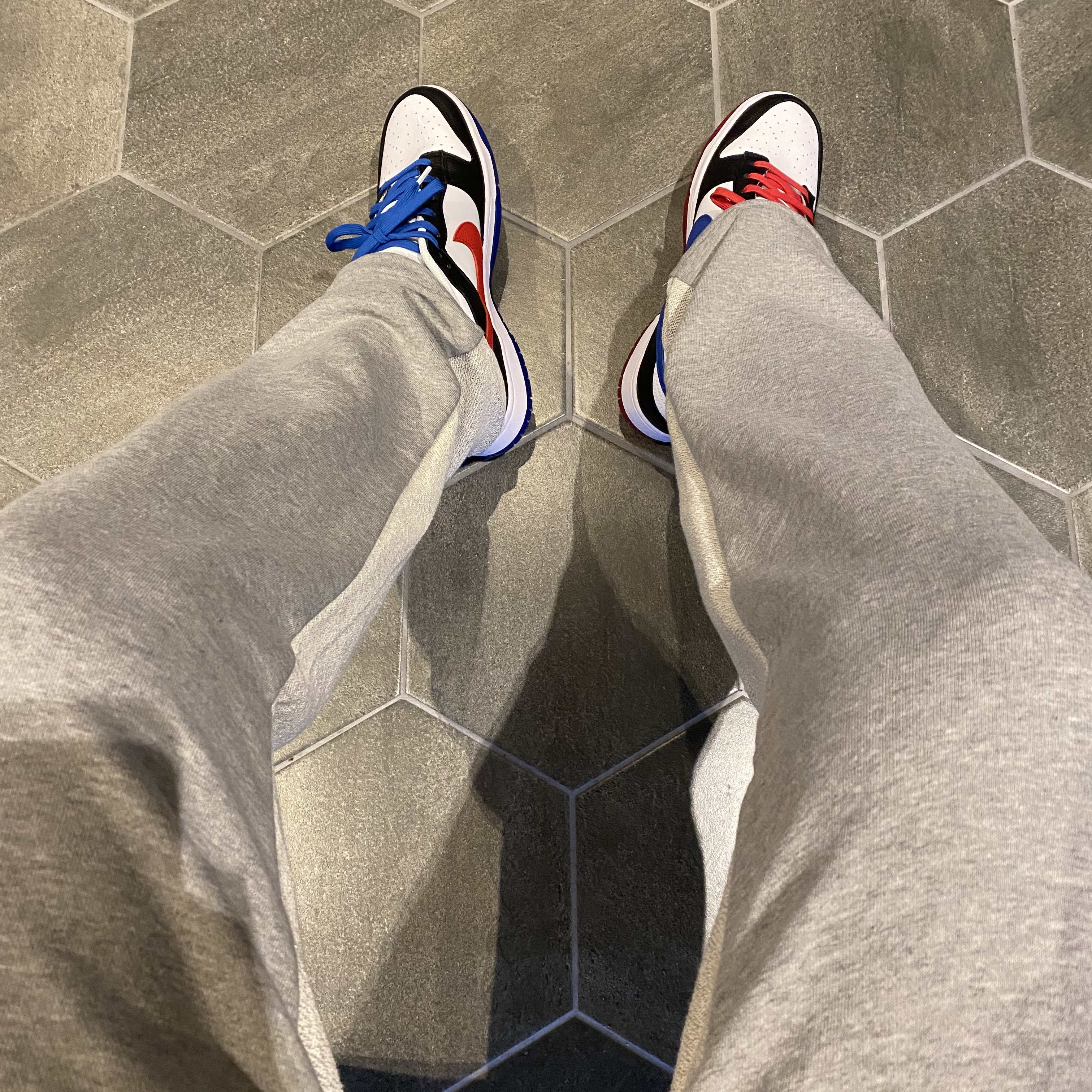 Nike Dunk Low SE Seoul 착용 스타일