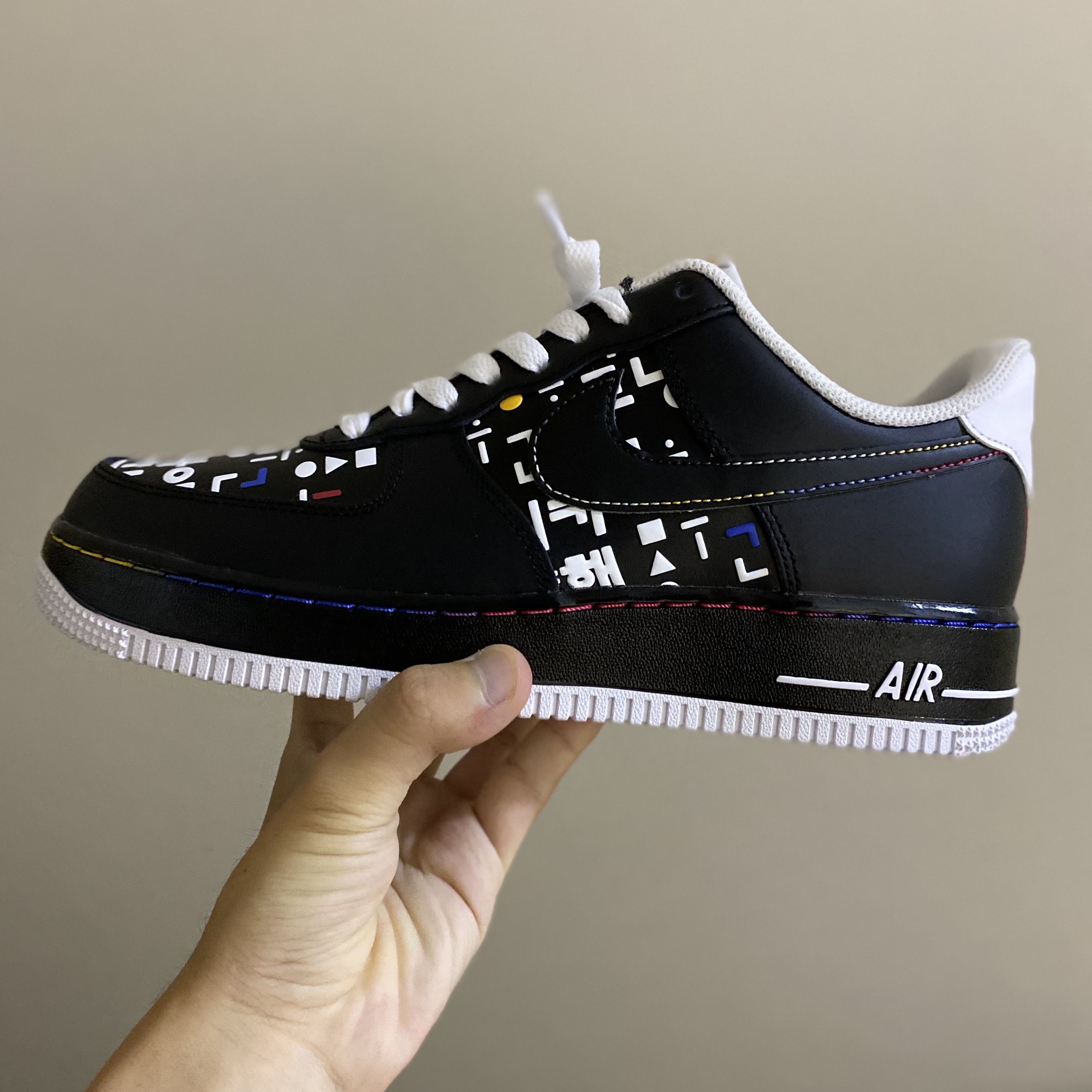 Nike Air Force 1 '07 LV8 Hangul Day 착용 스타일 - 5