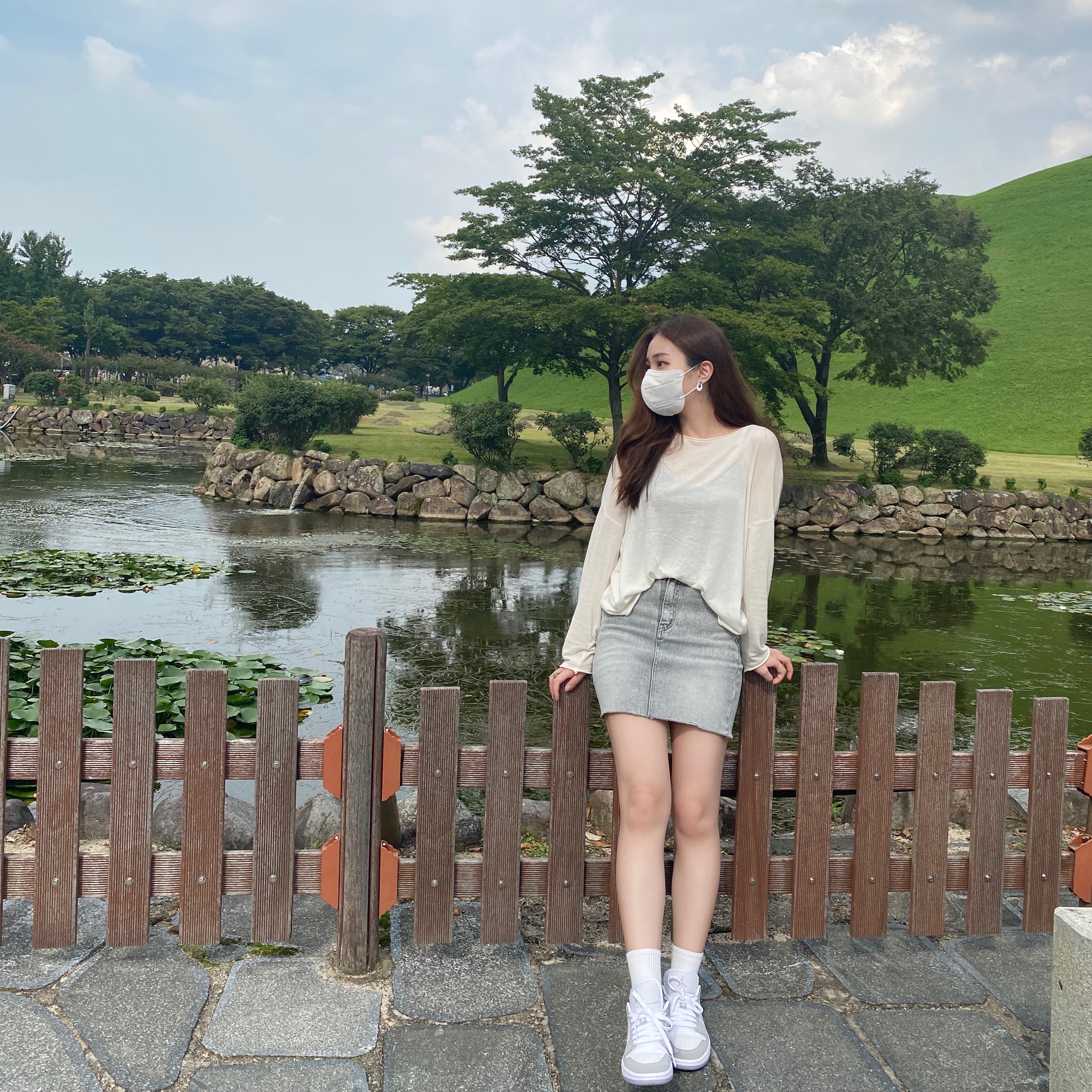 (W) Jordan 1 Low White Wolf Grey 착용 스타일