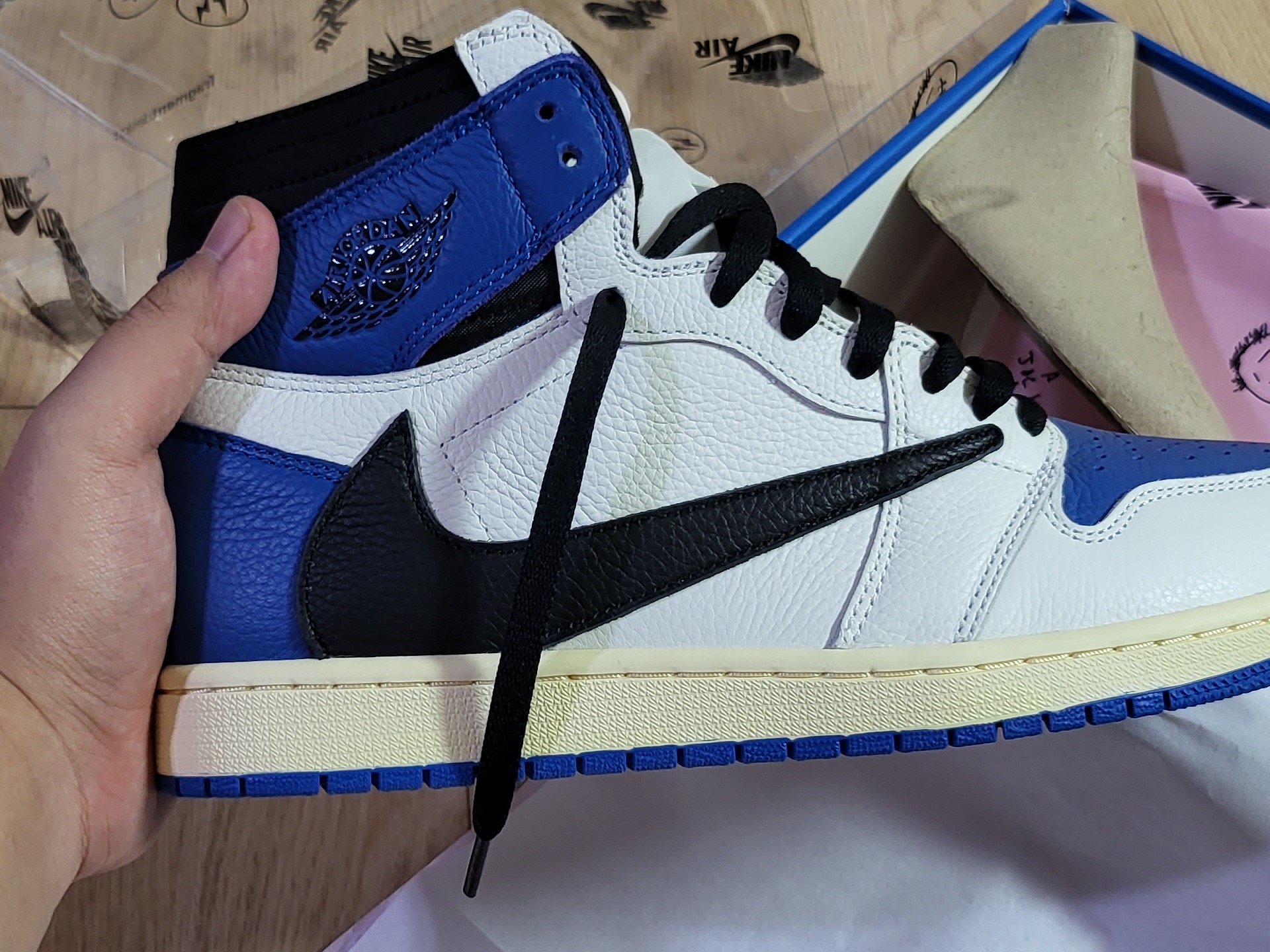 Jordan 1 x Travis Scott x Fragment Retro Low OG SP Military Blue, Jordan 1 x Travis Scott x Fragment Retro High OG SP Military Blue 착용 스타일 - 2