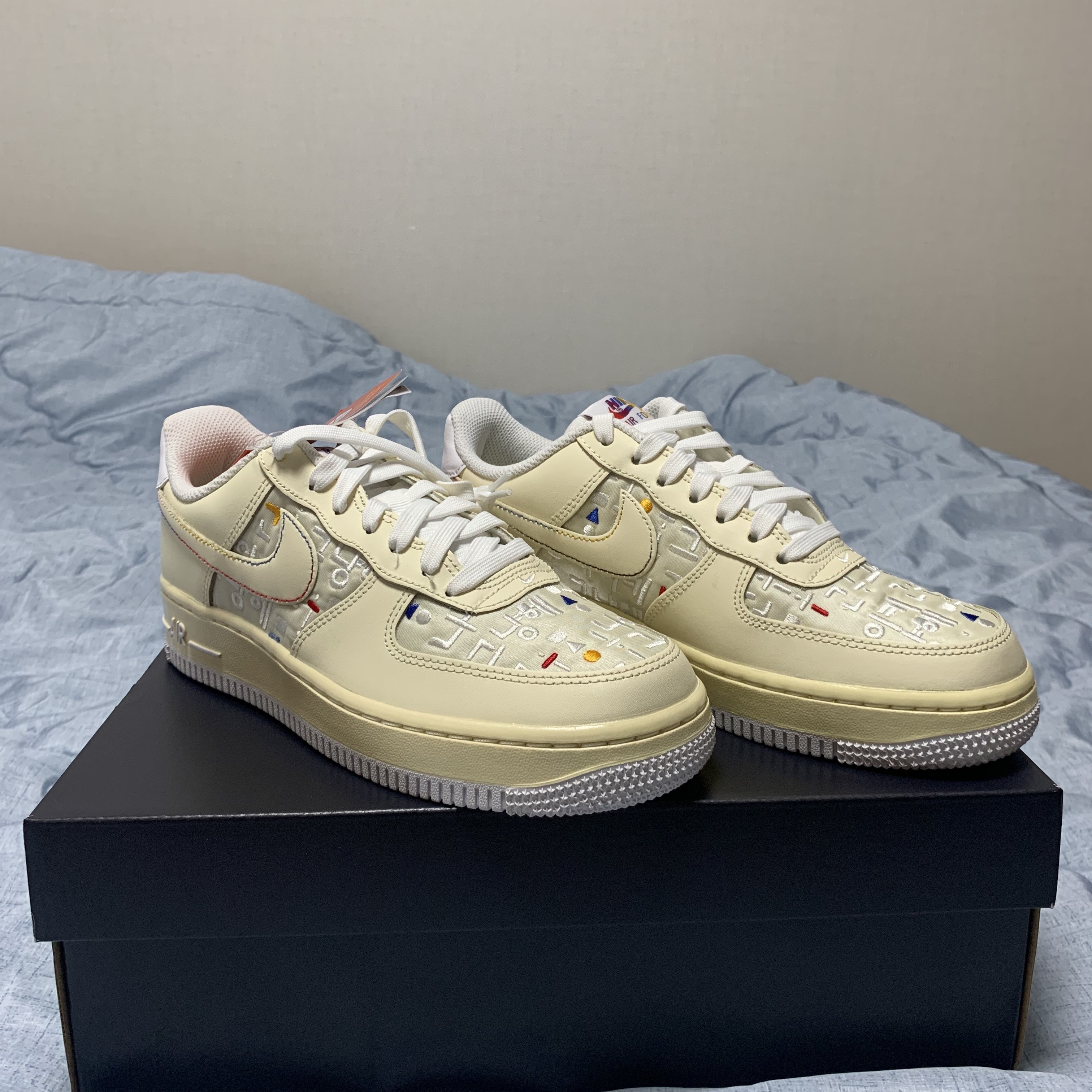 (W) Nike Air Force 1 '07 LV8 Hangul Day 착용 스타일 - 1