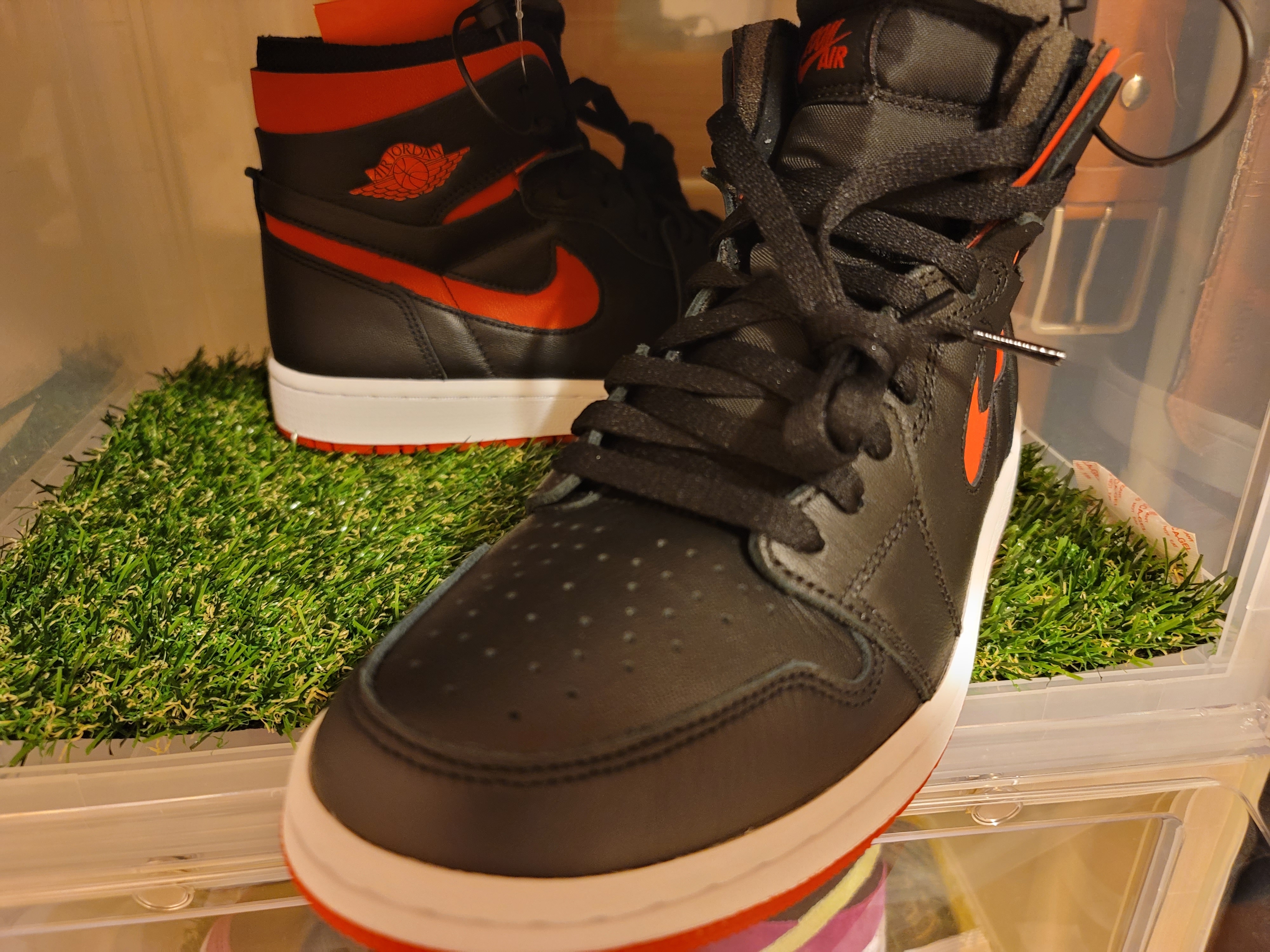 (W) Jordan 1 Zoom Air CMFT Bred 착용 스타일 - 1