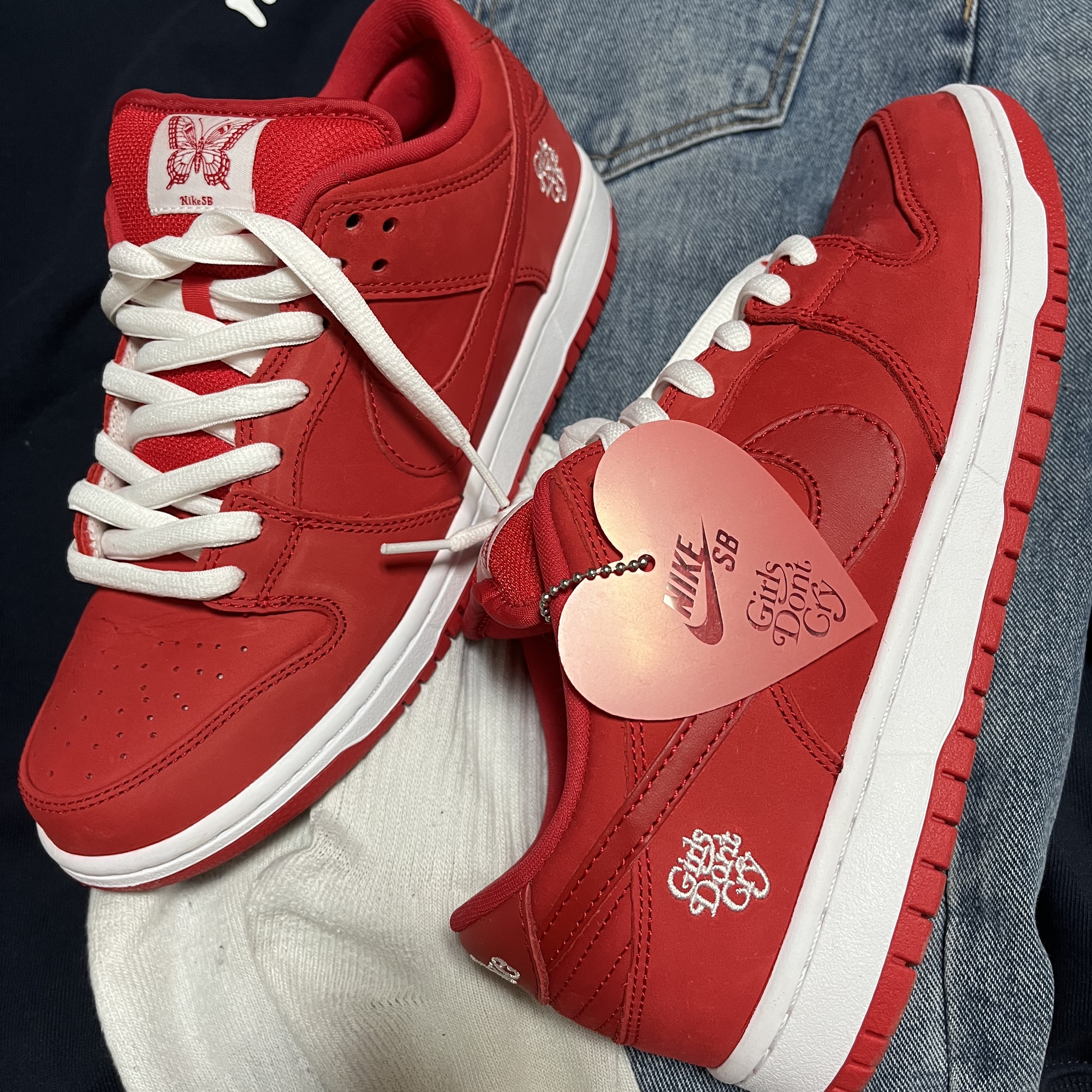 Nike x Verdy Girls Don't Cry SB Dunk Low 착용 스타일