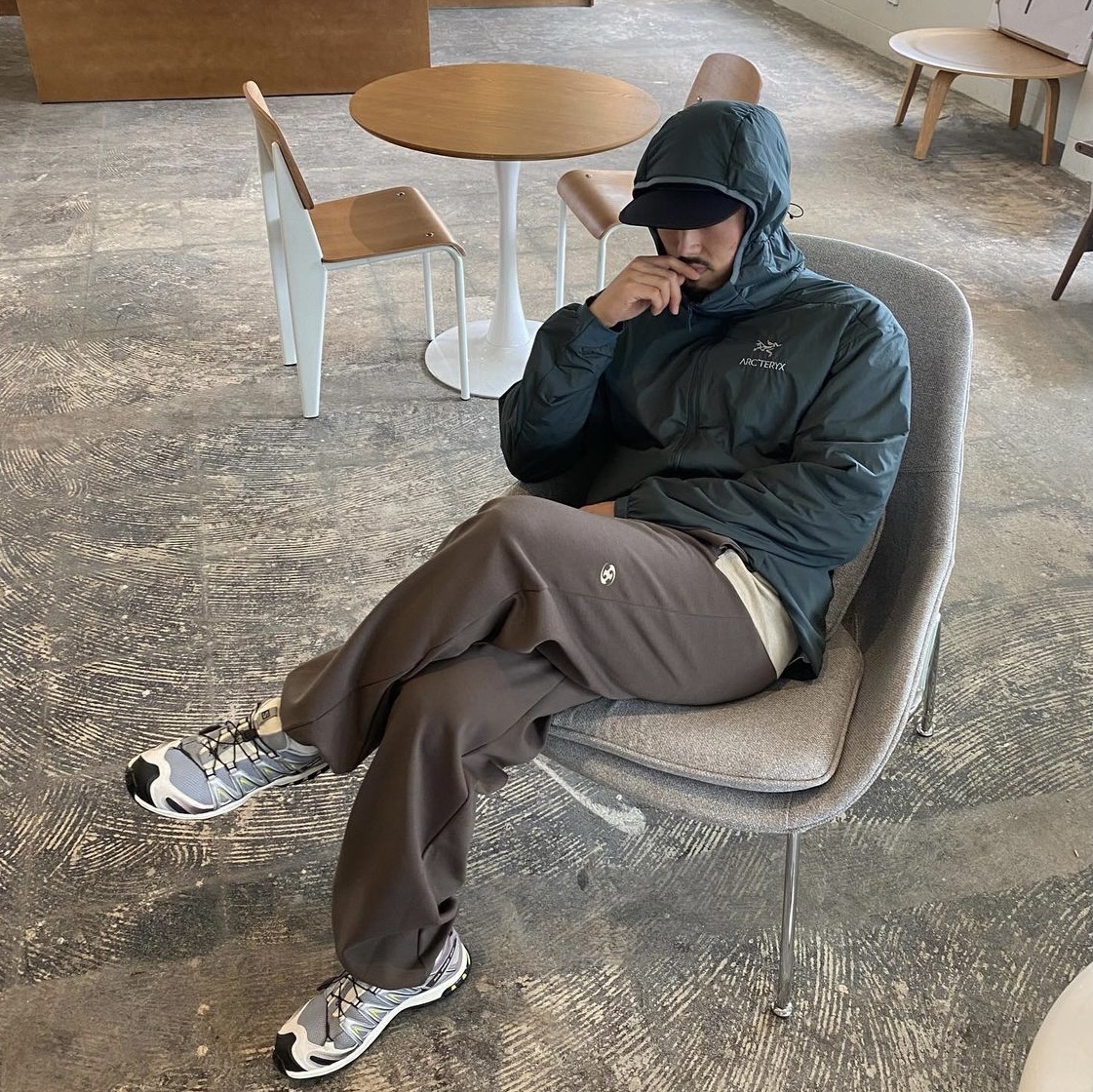 Arc'teryx Atom LT Hoody Glitch 착용 스타일