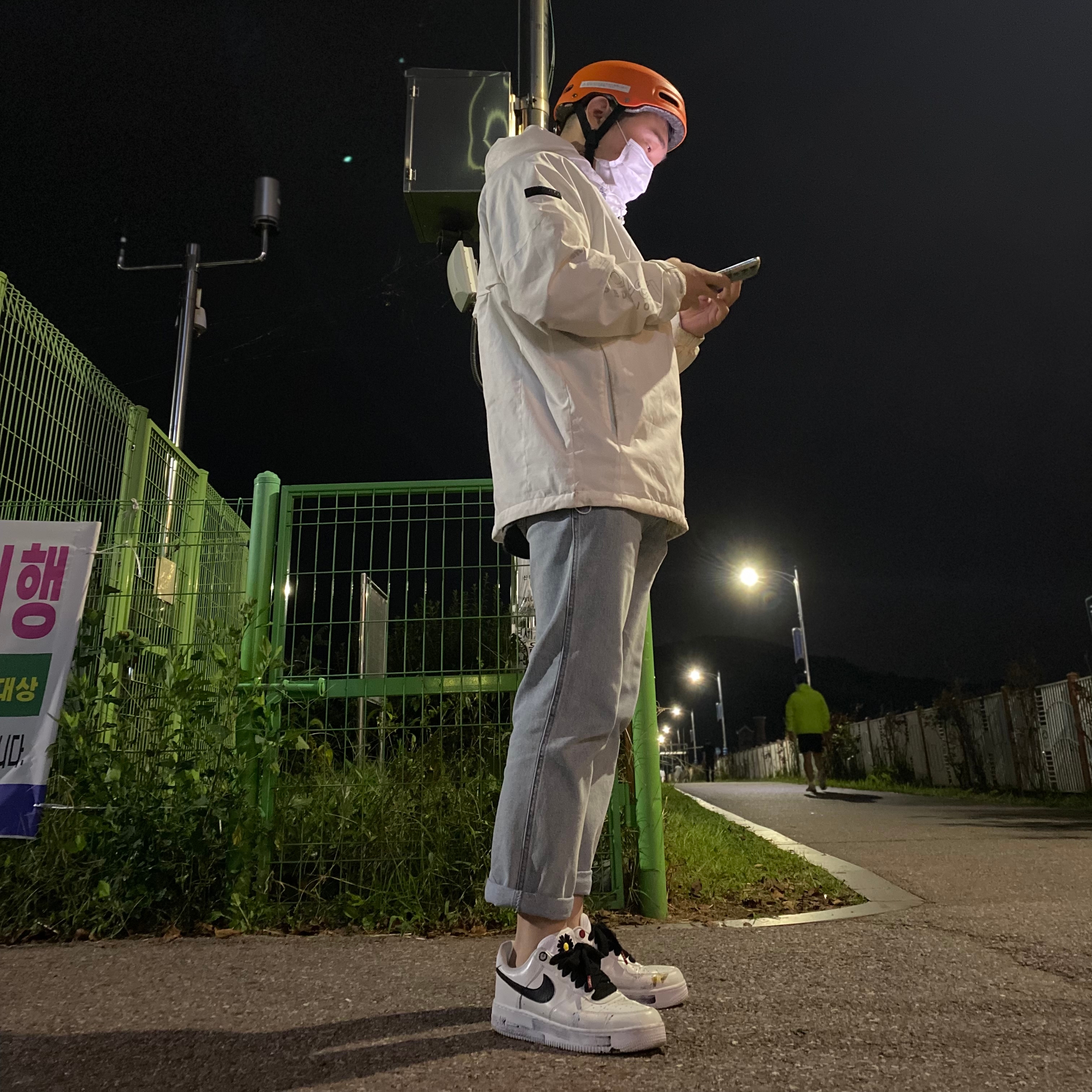 Nike x Peaceminusone Air Force 1 Low Para-Noise 2.0 착용 스타일