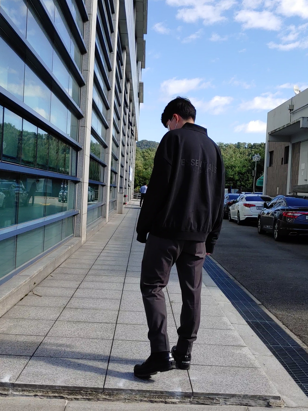Converse x Ambush Chuck Taylor All Star Duck Boot Black, Essentials Long Sleeve Boxy Polo Black - 20FW 착용 스타일 - 2