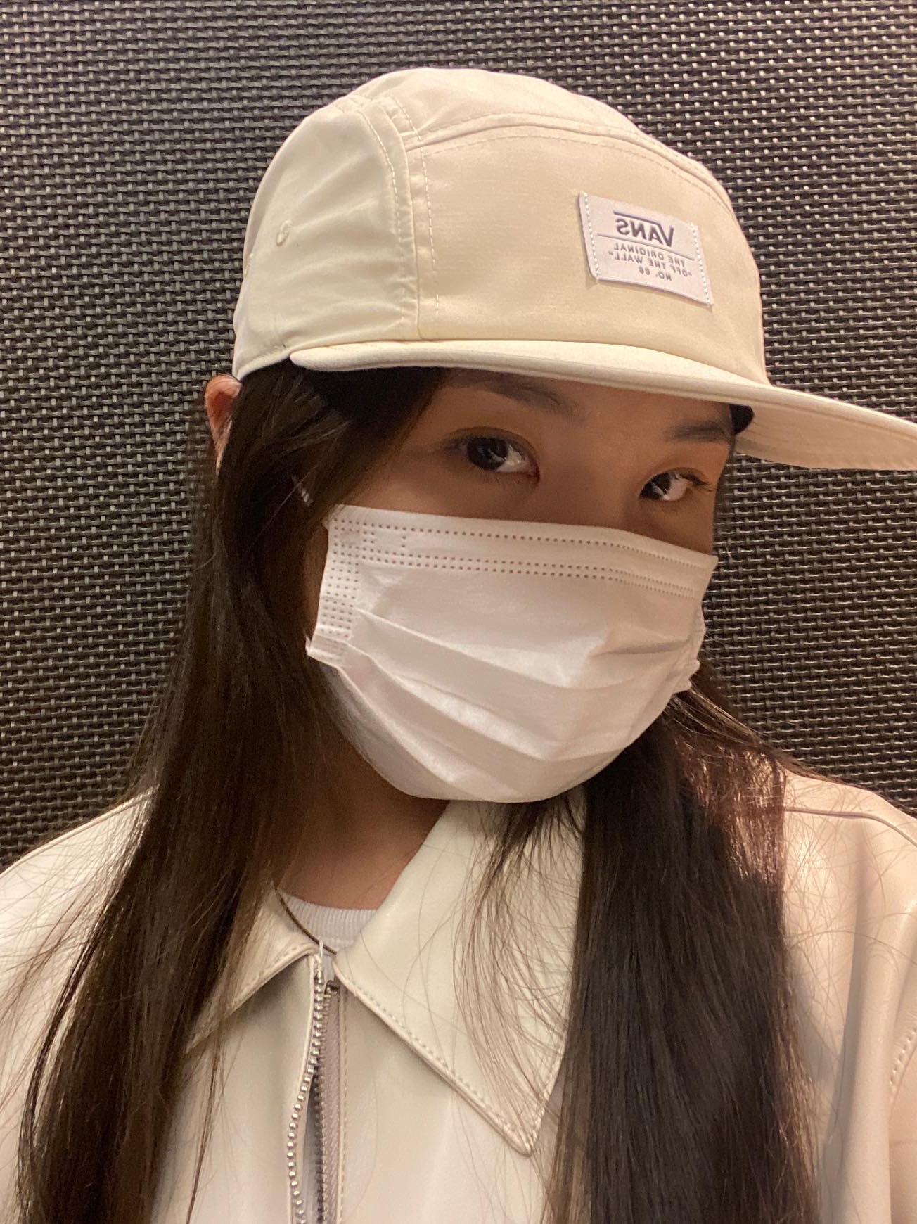 (W) Nike Air Force 1 Shadow Triple White 착용 스타일 - 3