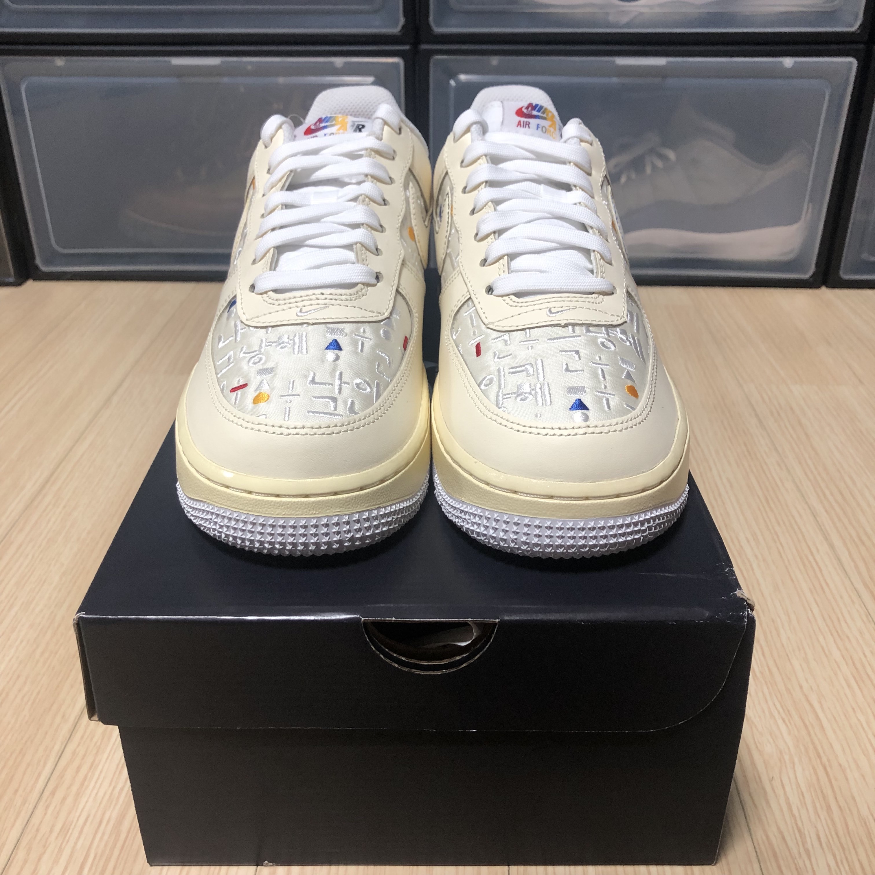 (W) Nike Air Force 1 '07 LV8 Hangul Day 착용 스타일 - 2