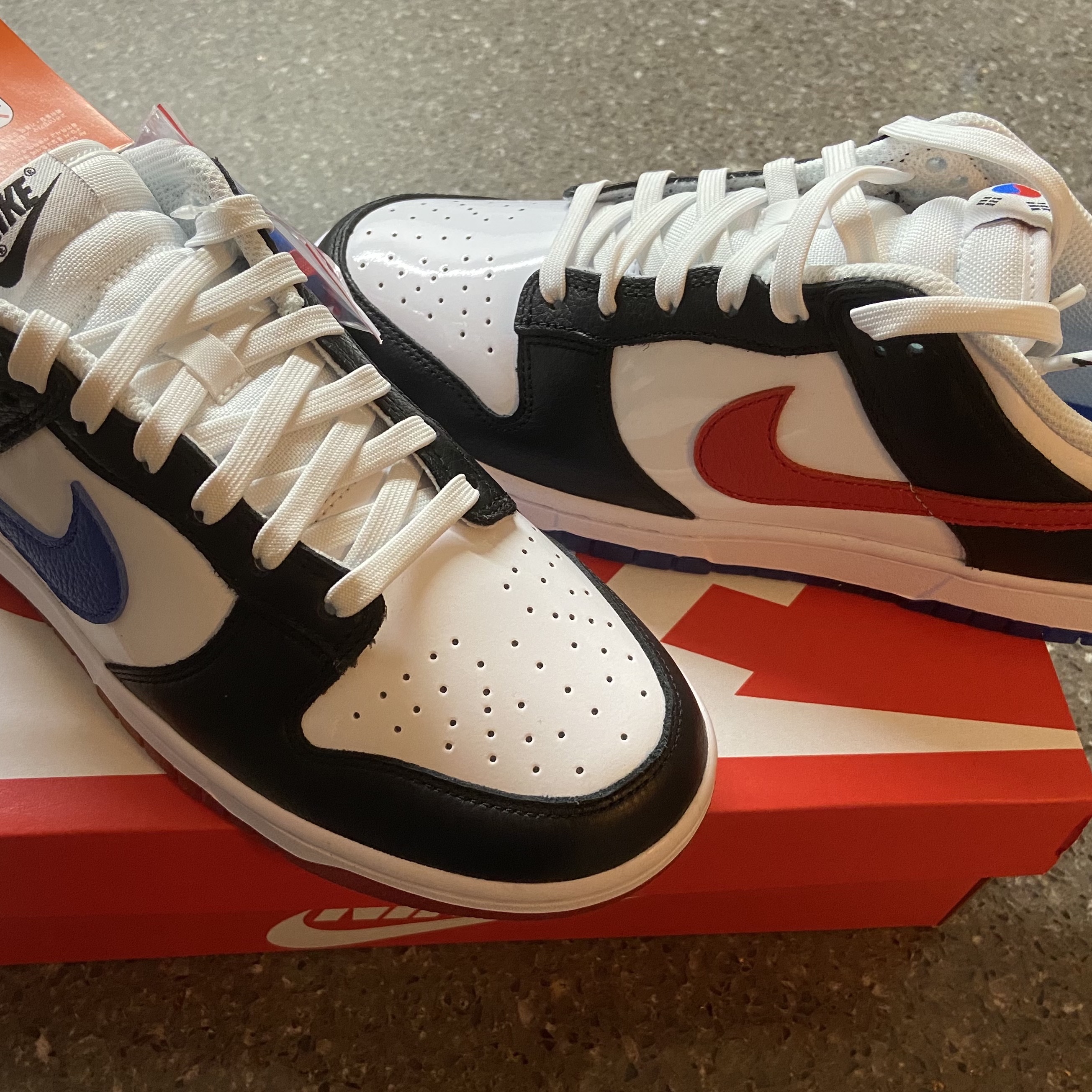 Nike Dunk Low SE Seoul 착용 스타일