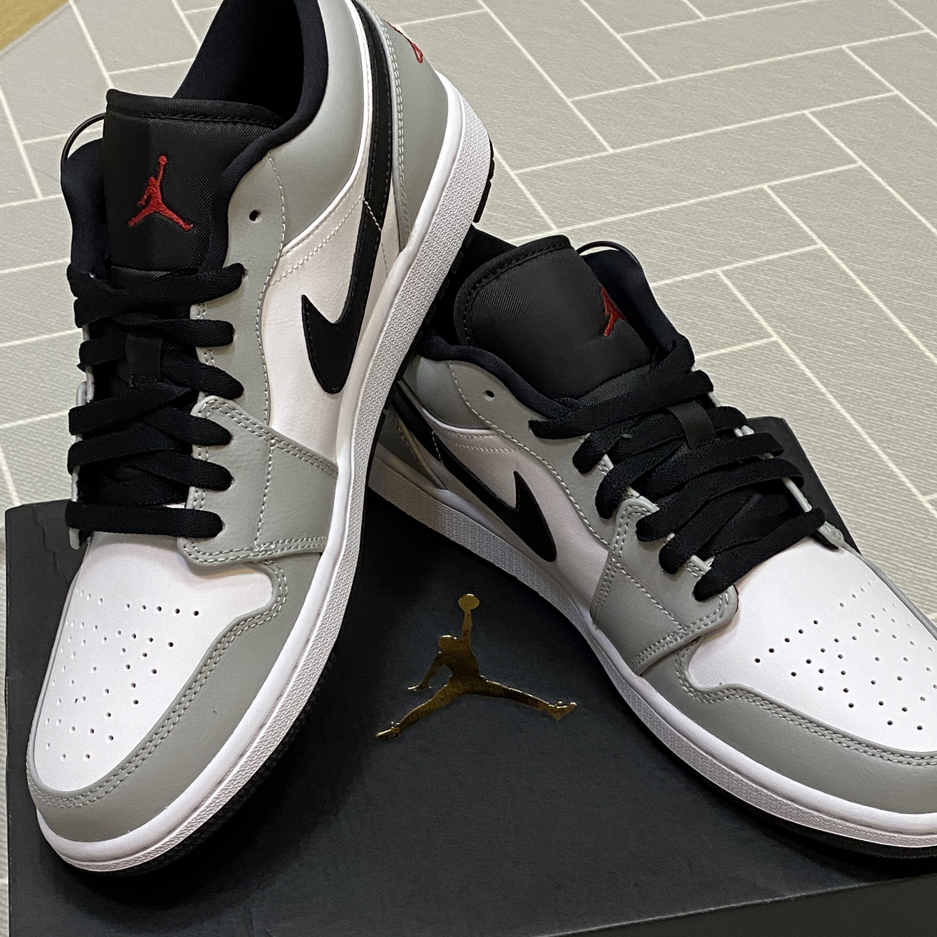 Jordan 1 Low Light Smoke Grey 착용 스타일 - 3