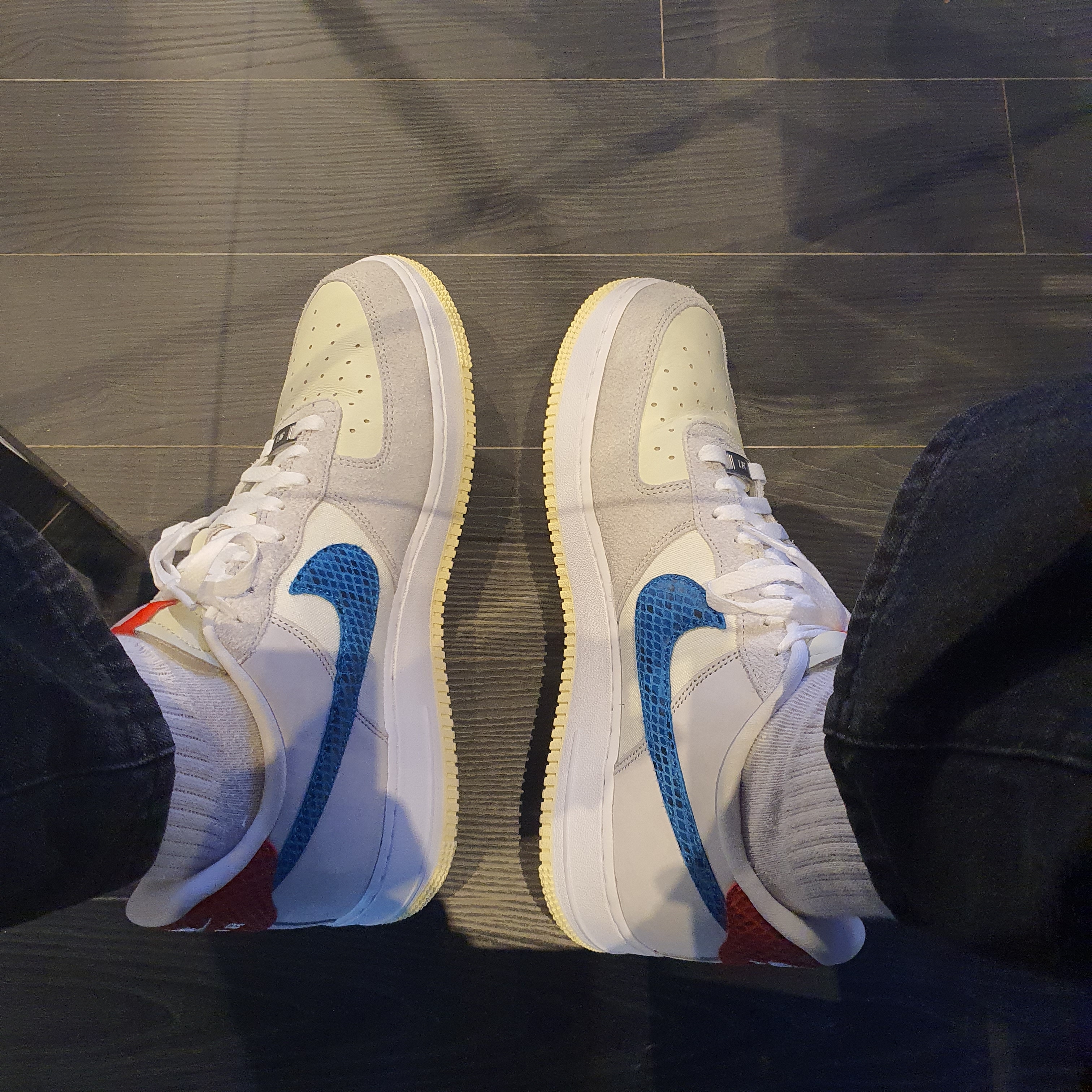 Nike x Undefeated Air Force 1 Low SP 5 On It 착용 스타일 - 2