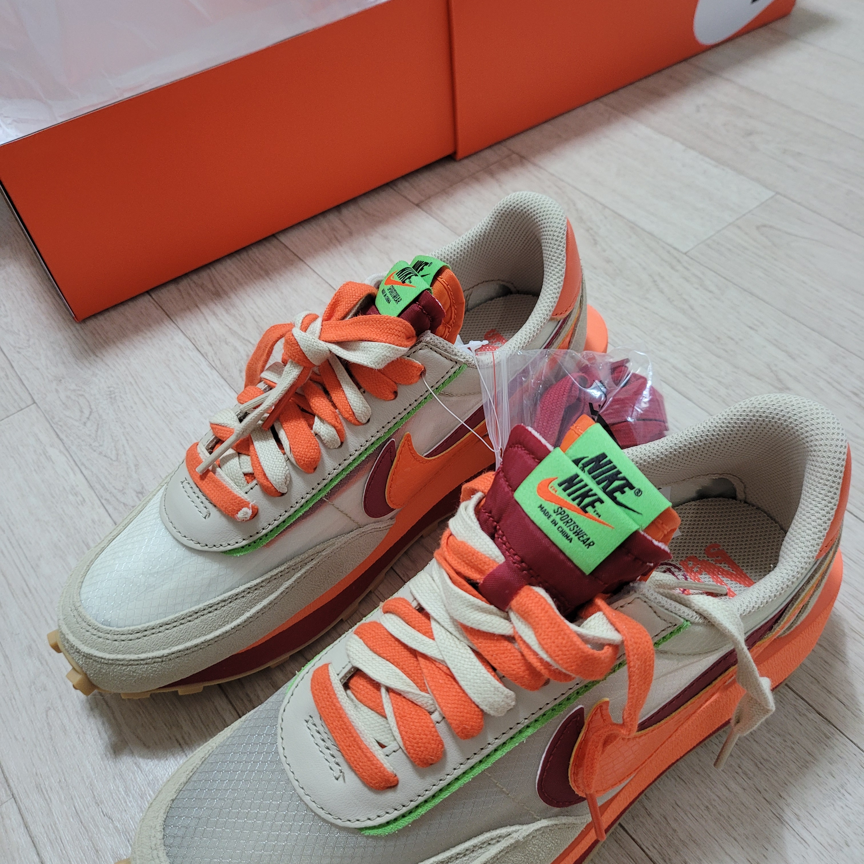 Nike x Sacai x Clot LDWaffle Orange Blaze 착용 스타일 - 2