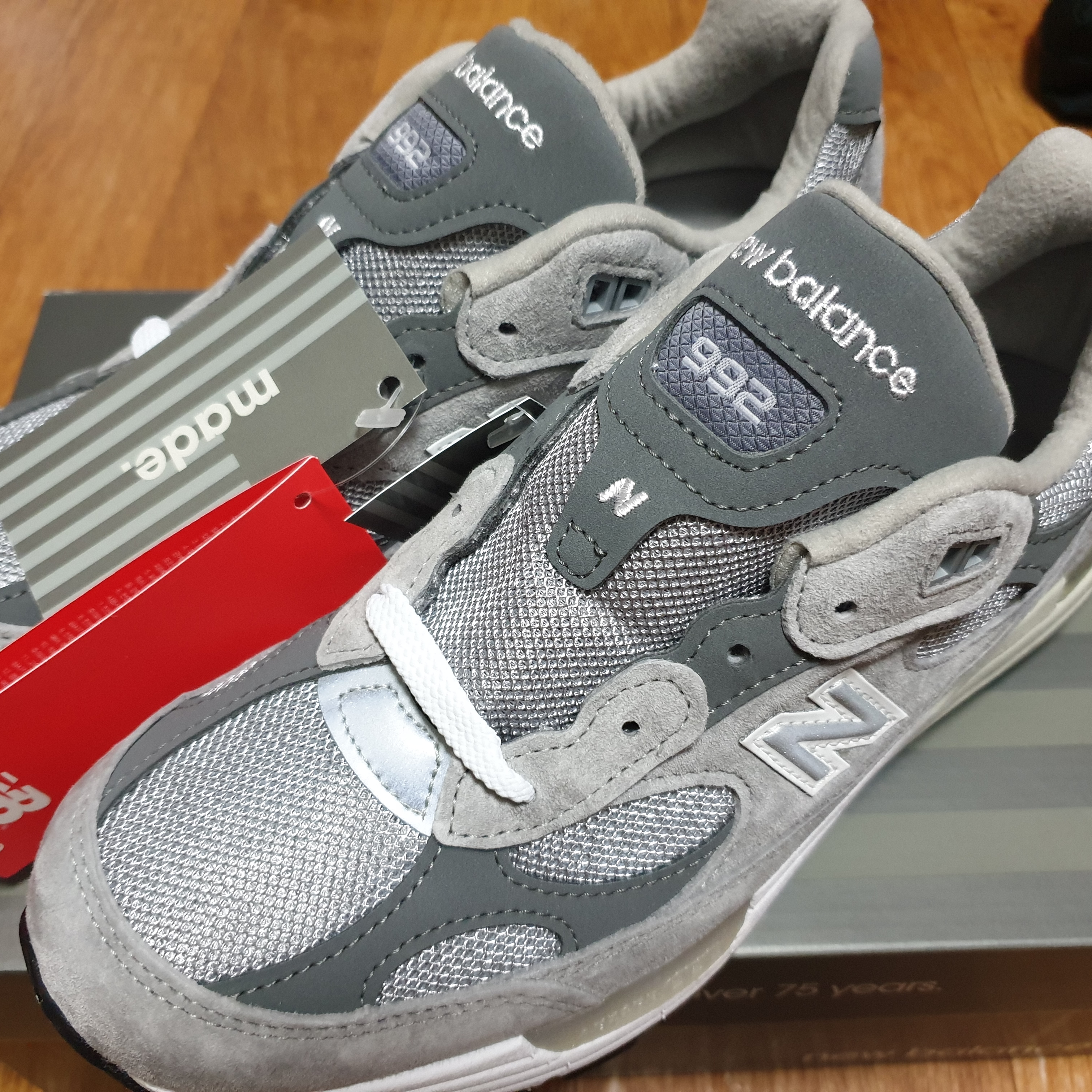 New Balance 992 Made in USA Grey - D Standard 착용 스타일