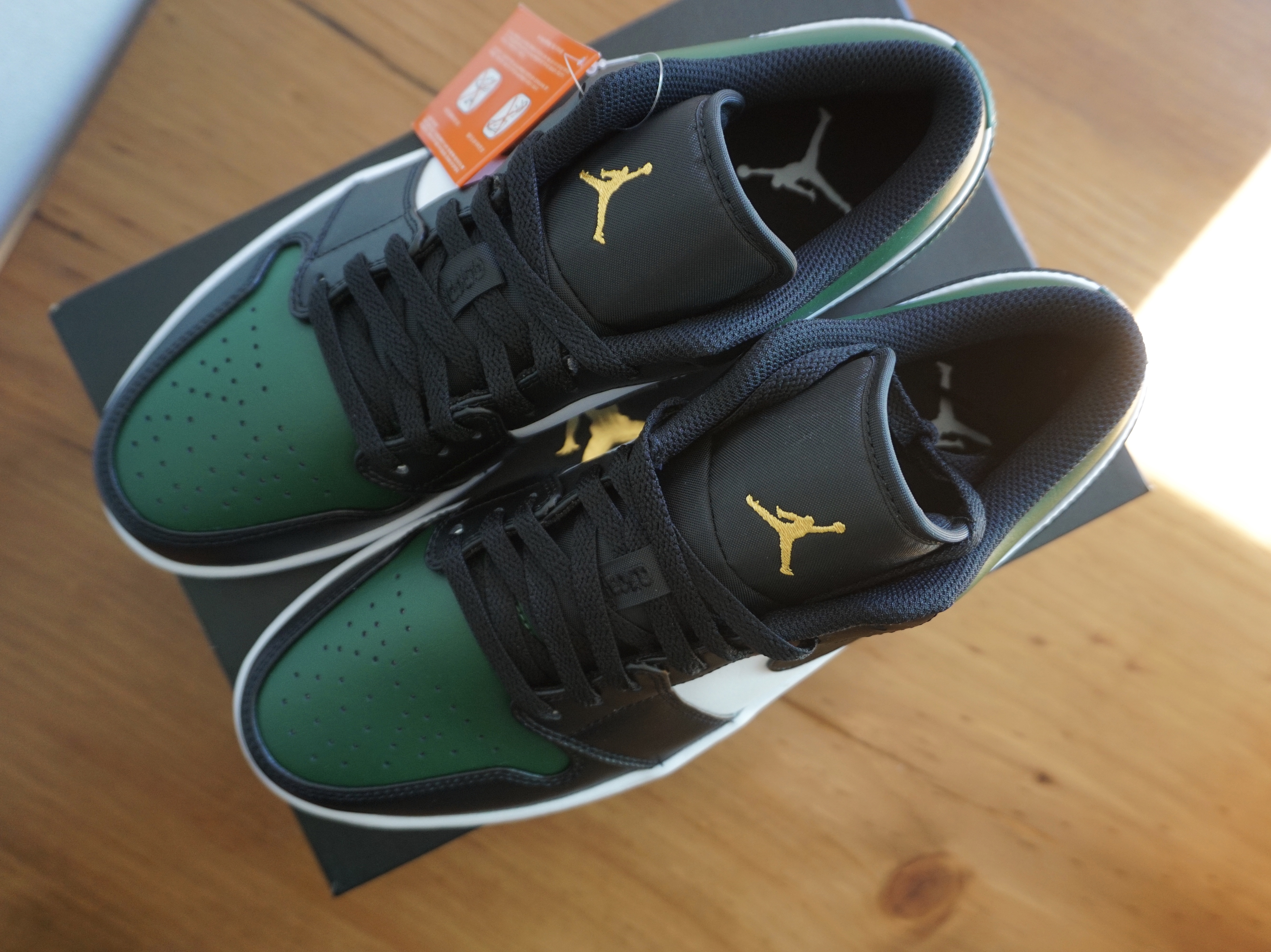 Jordan 1 Low Green Toe 착용 스타일 - 4