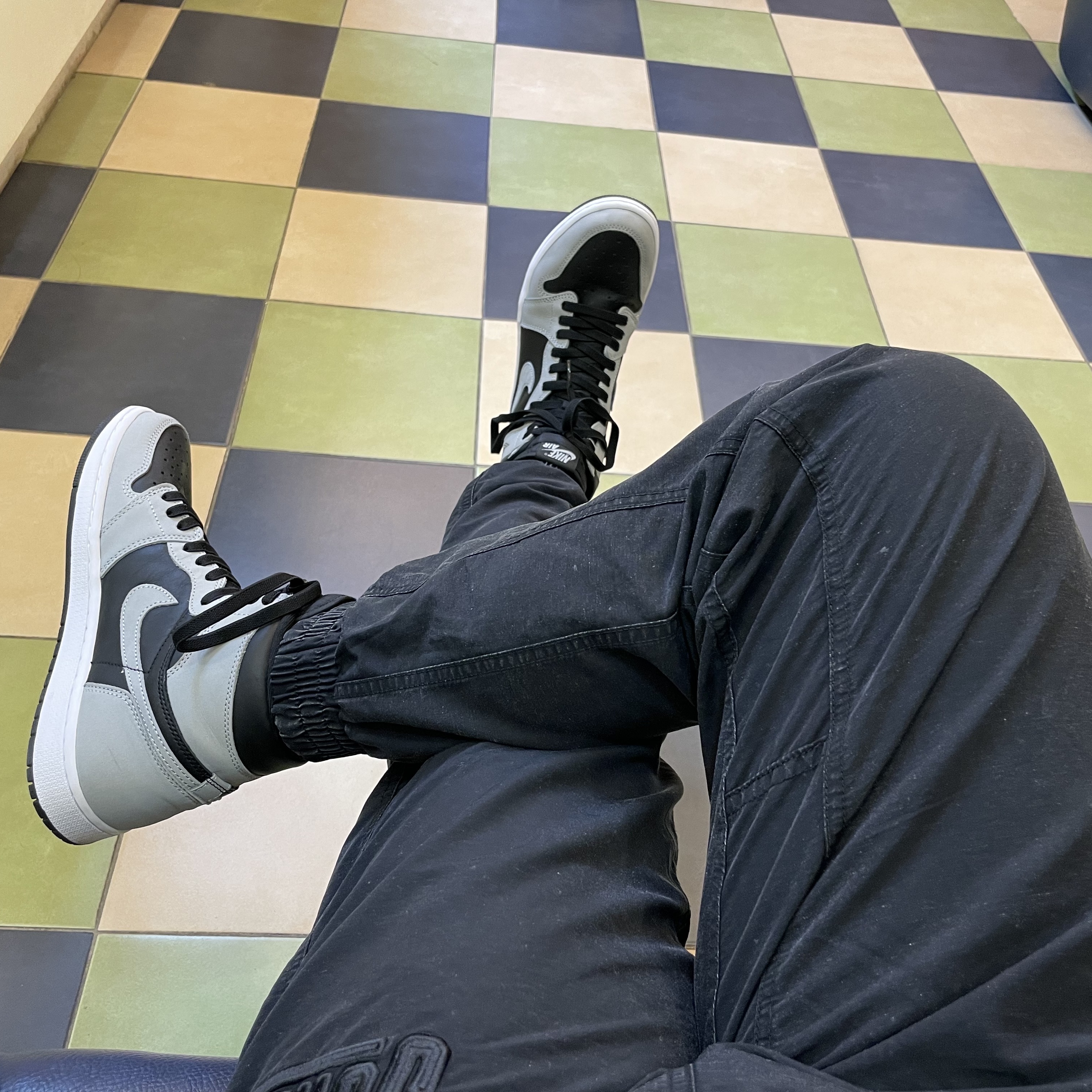 Jordan 1 Retro High OG Shadow 2.0 착용 스타일 - 1