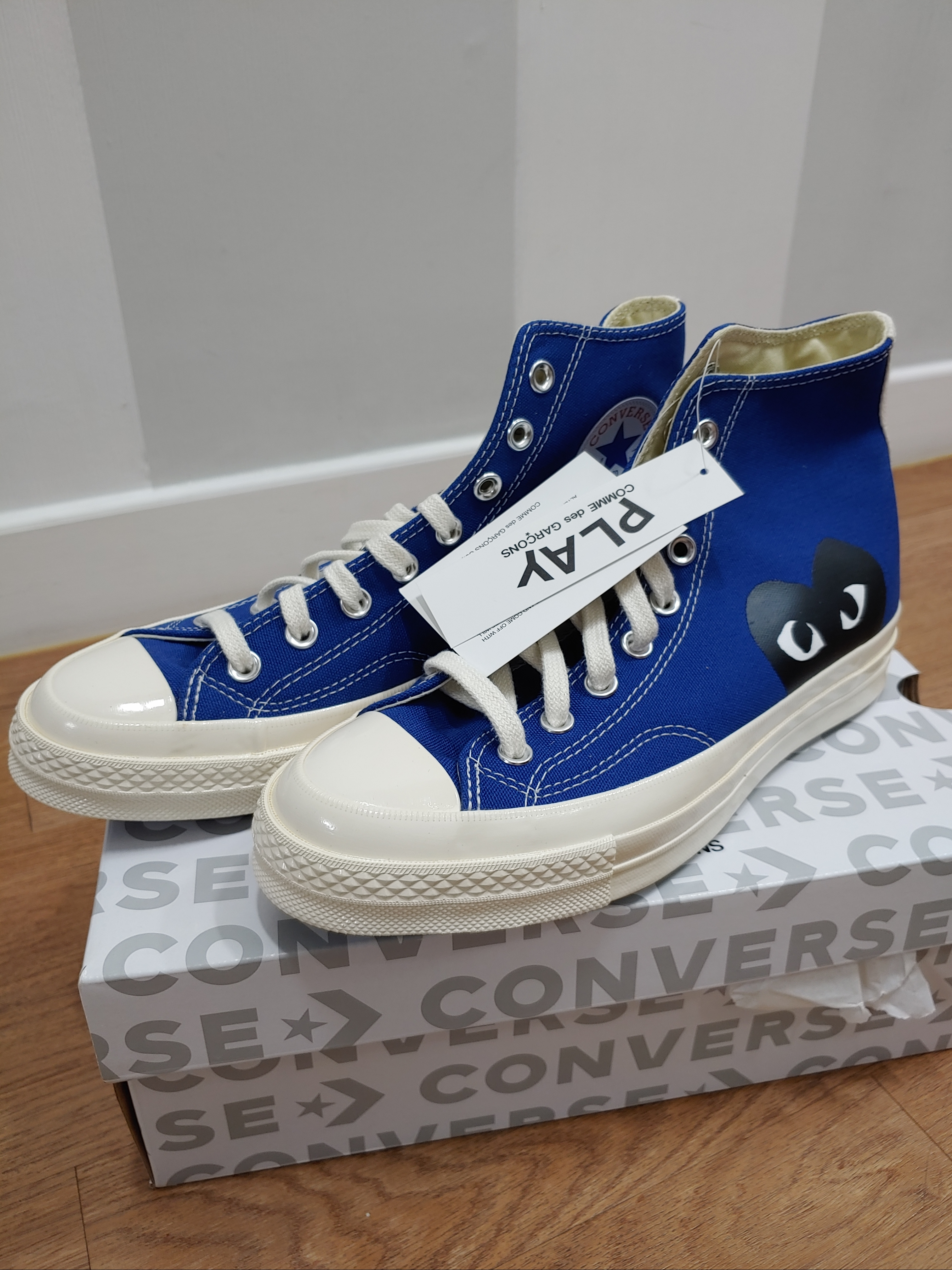 Converse x Play Comme des Garcons Chuck 70 Hi Blue Quartz 착용 스타일