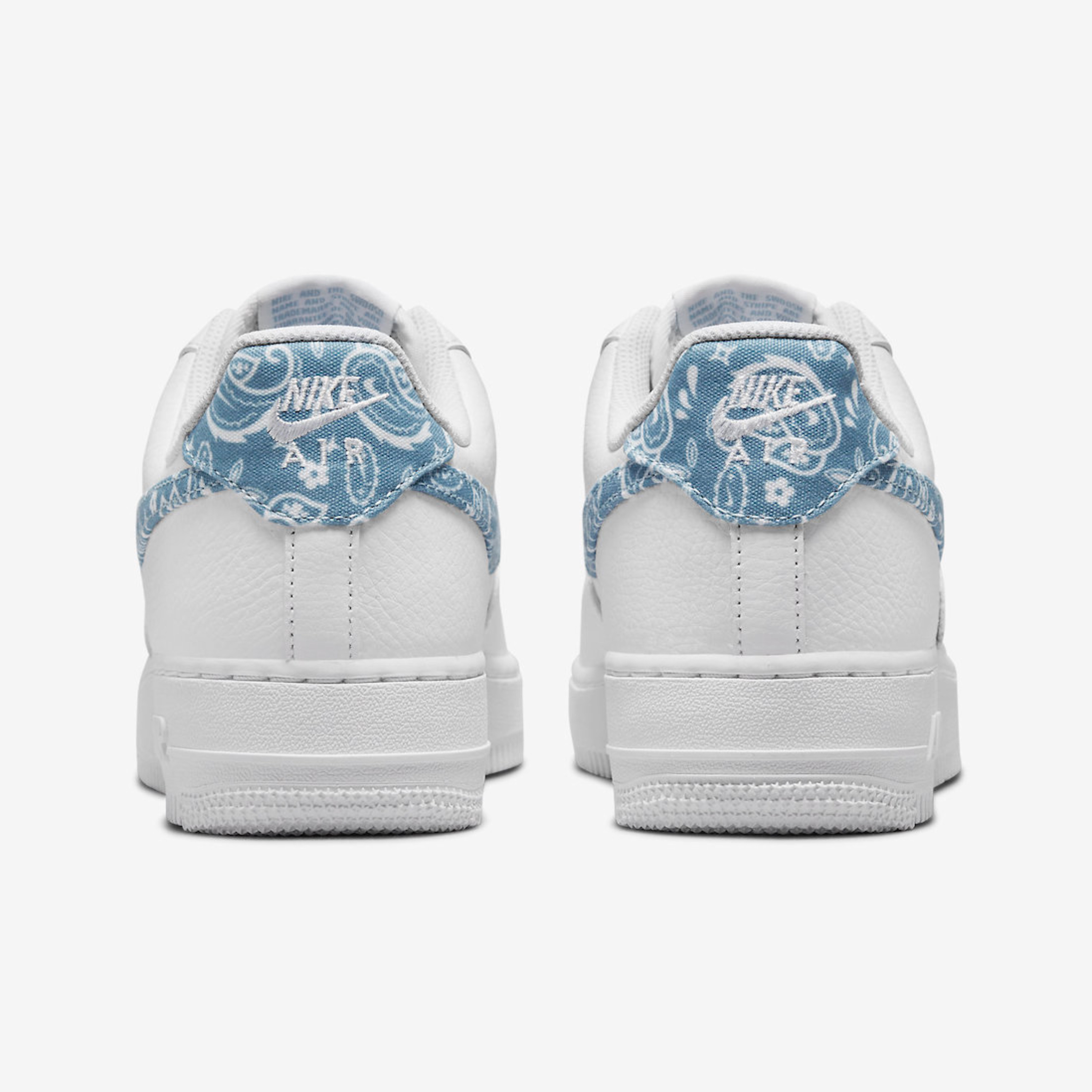 (W) Nike Air Force 1 '07 Essential Paisley Swoosh White Worn Blue 착용 스타일 - 5