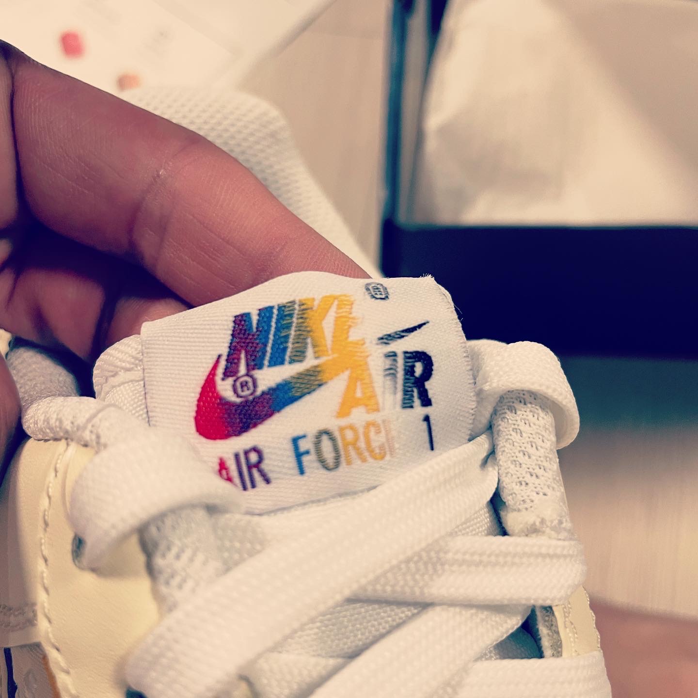 (W) Nike Air Force 1 '07 LV8 Hangul Day 착용 스타일 - 5