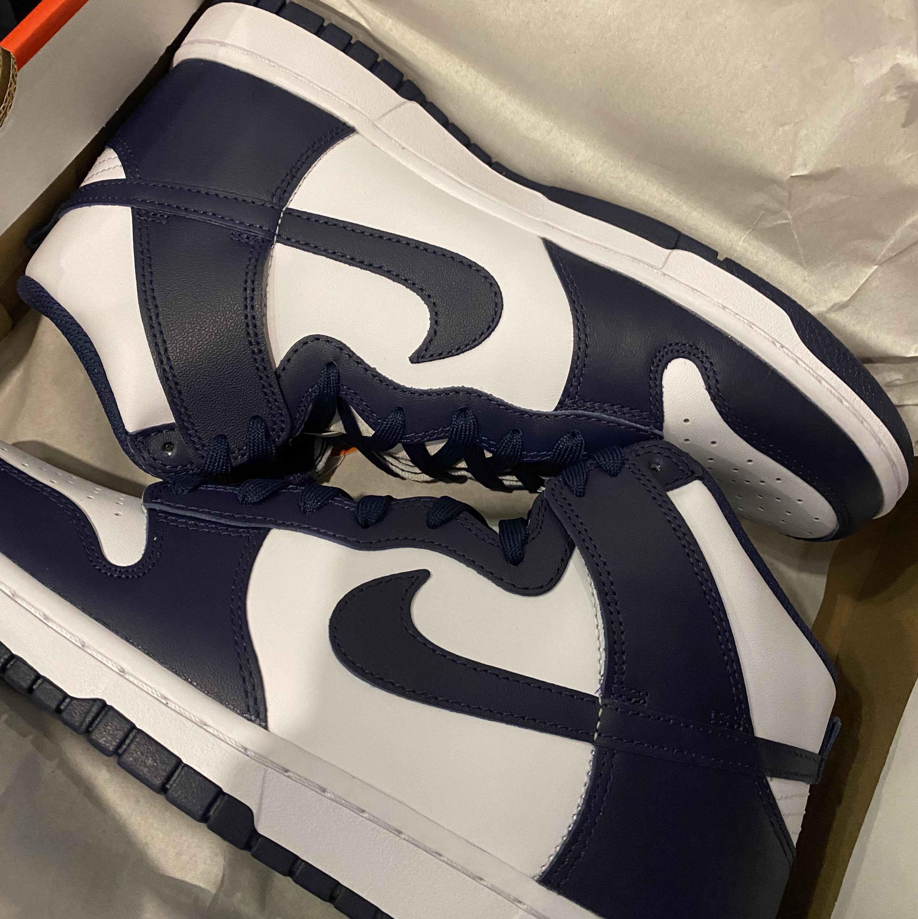 Nike Dunk High Retro Championship Navy 착용 스타일
