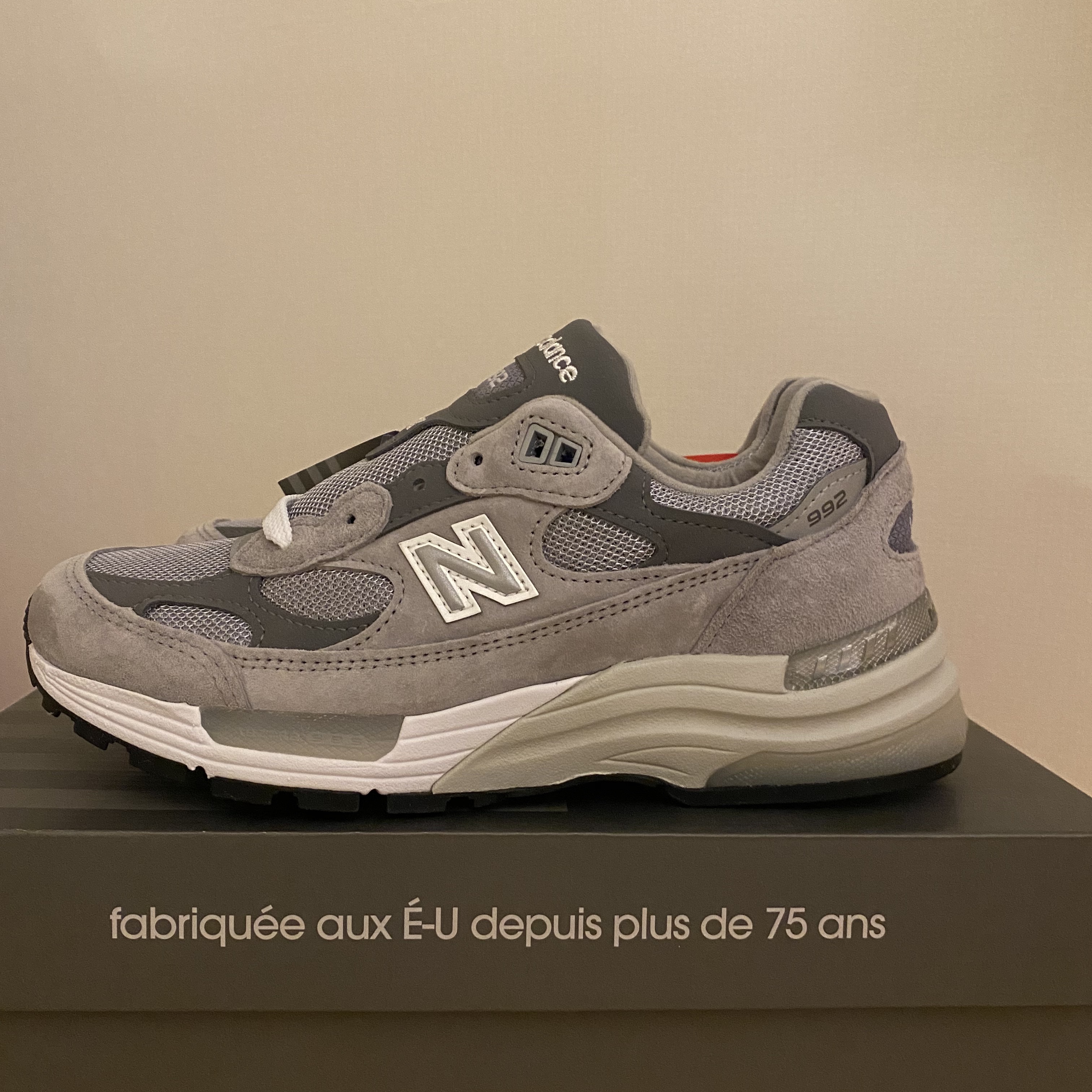 New Balance 992 Made in USA Grey - D Standard 착용 스타일 - 5