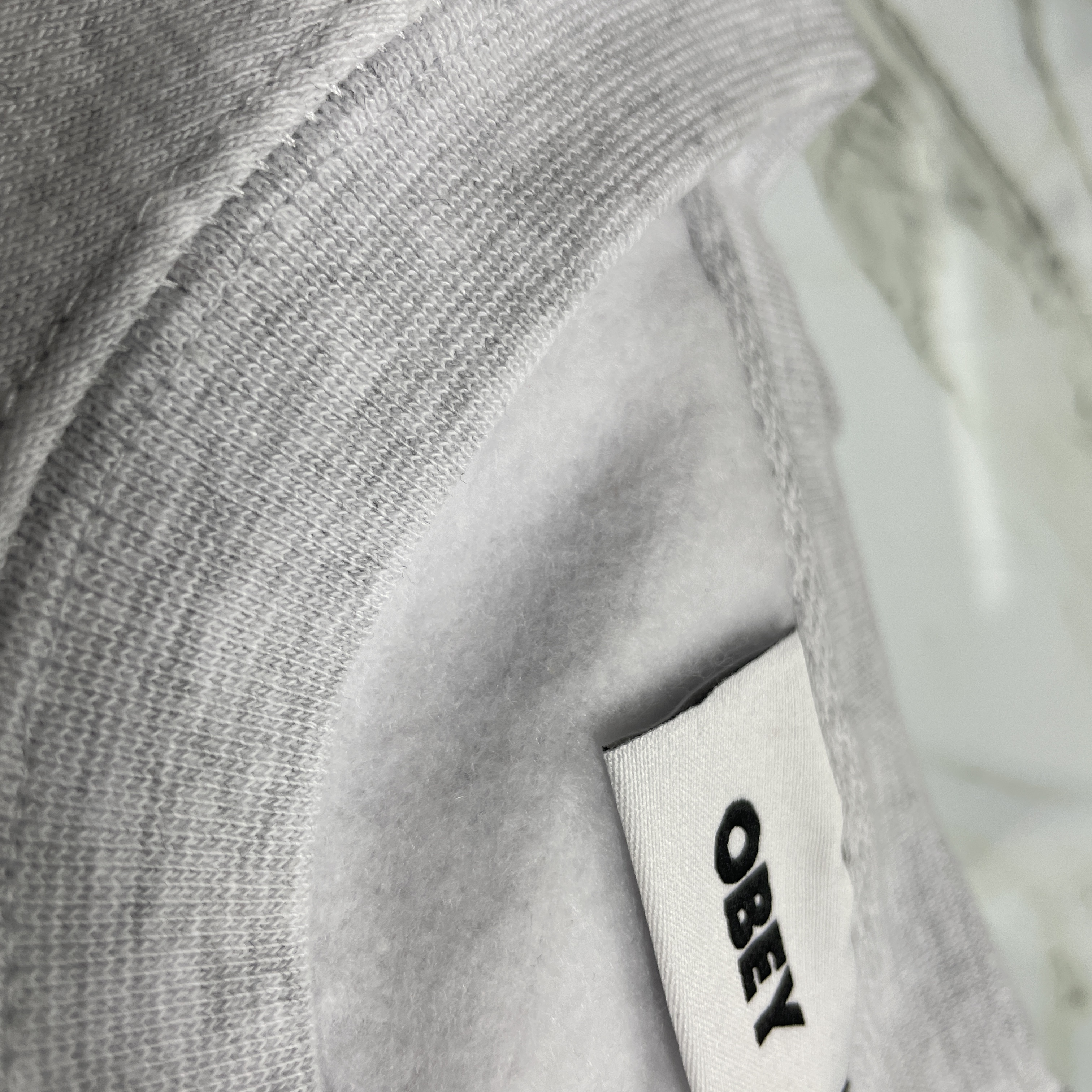 IAB Studio x Obey Beenzino Icon Crew Ash Gray 착용 스타일 - 2