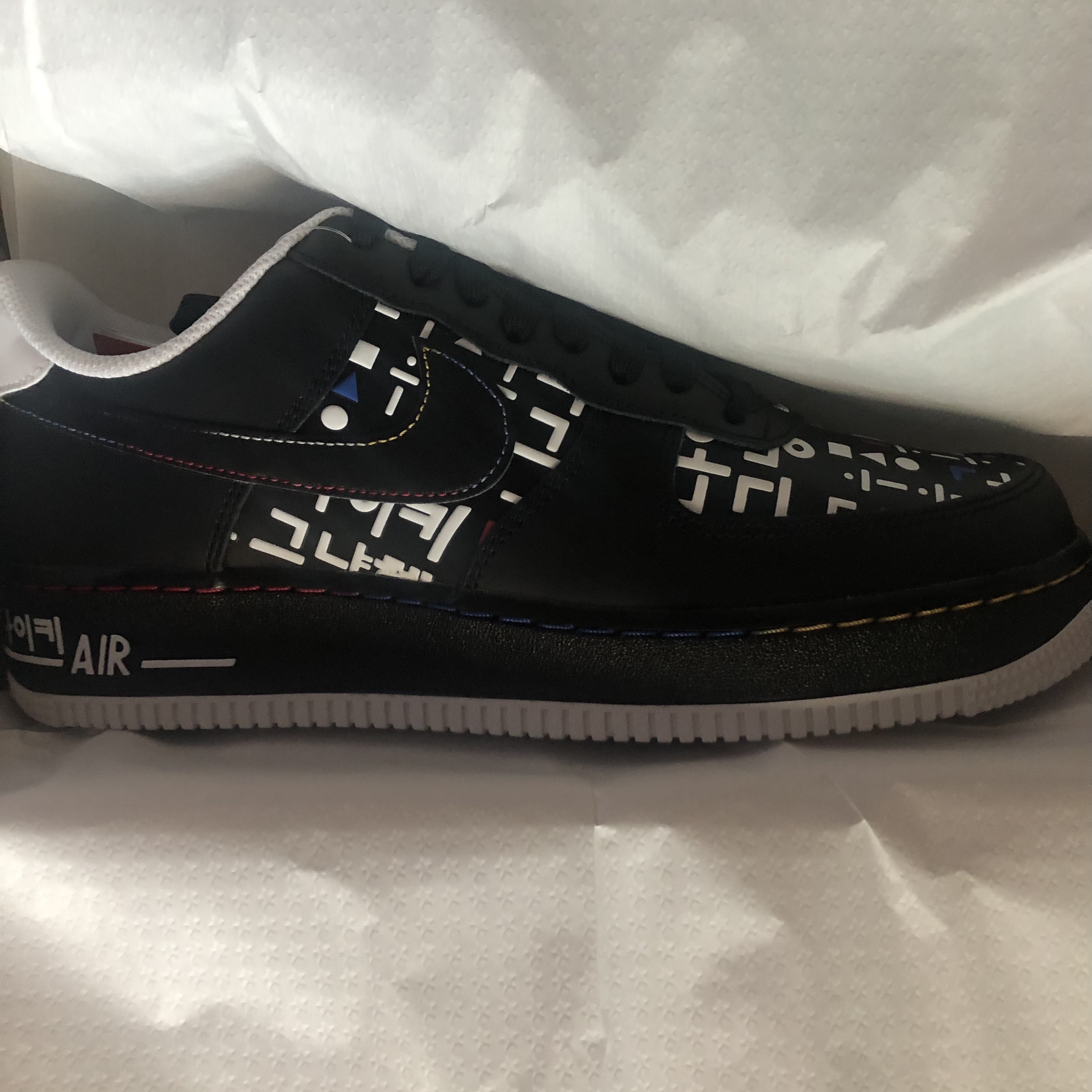 Nike Air Force 1 '07 LV8 Hangul Day 착용 스타일 - 2