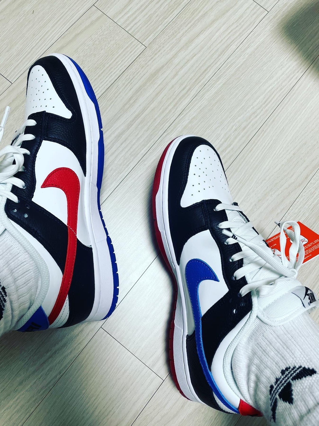 Nike Dunk Low SE Seoul 착용 스타일 - 3