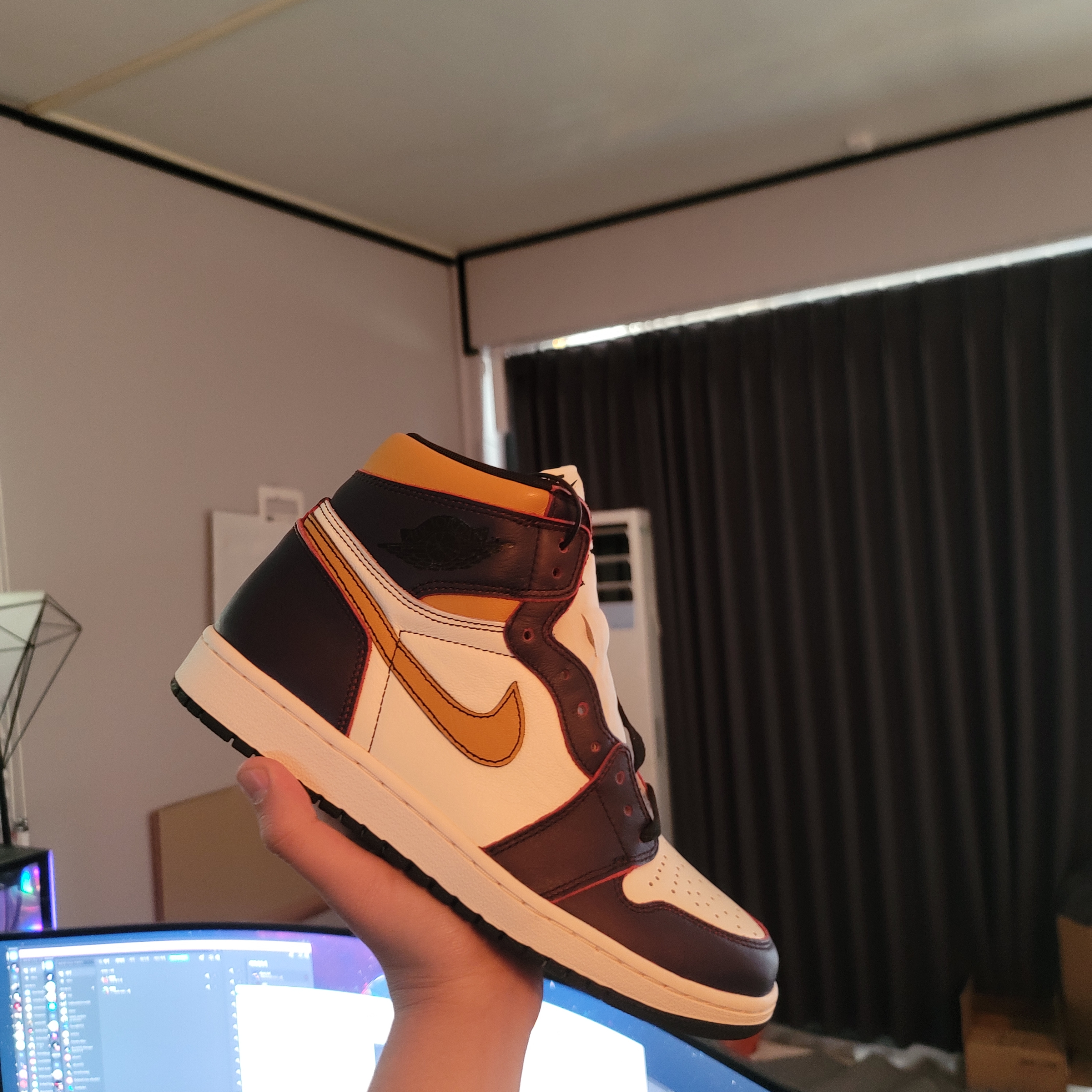 Jordan 1 Retro High OG Defiant SB LA to Chicago 착용 스타일
