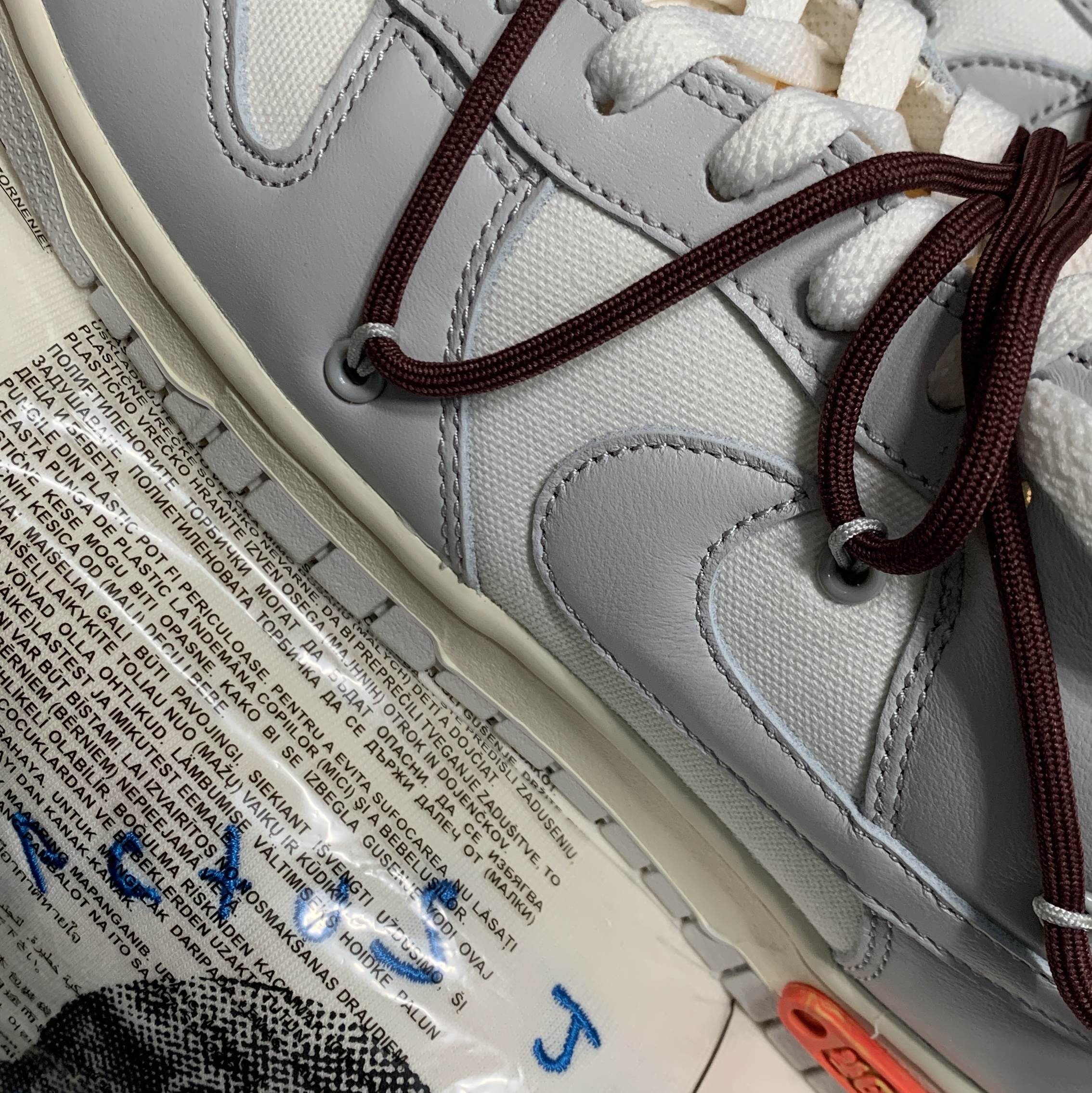 Nike x Off-White Dunk Low The 50 - Lot 46, Jordan x Travis Scott x Fragment T-Shirt Sail (DJ0619-133) 착용 스타일