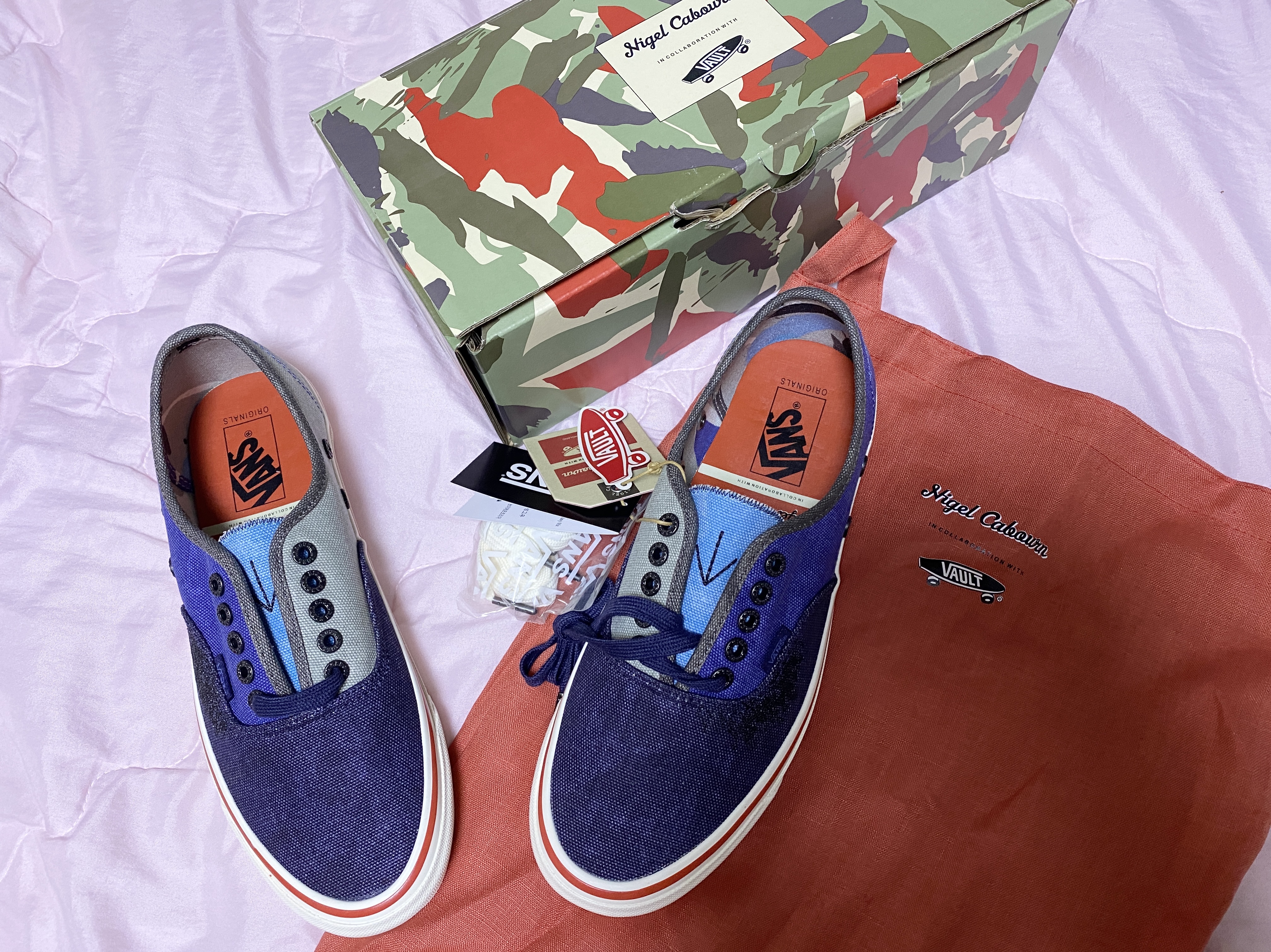 Vans Vault x Nigel Cabourn OG Authentic LX Crazy Navy Mix 착용 스타일 - 3